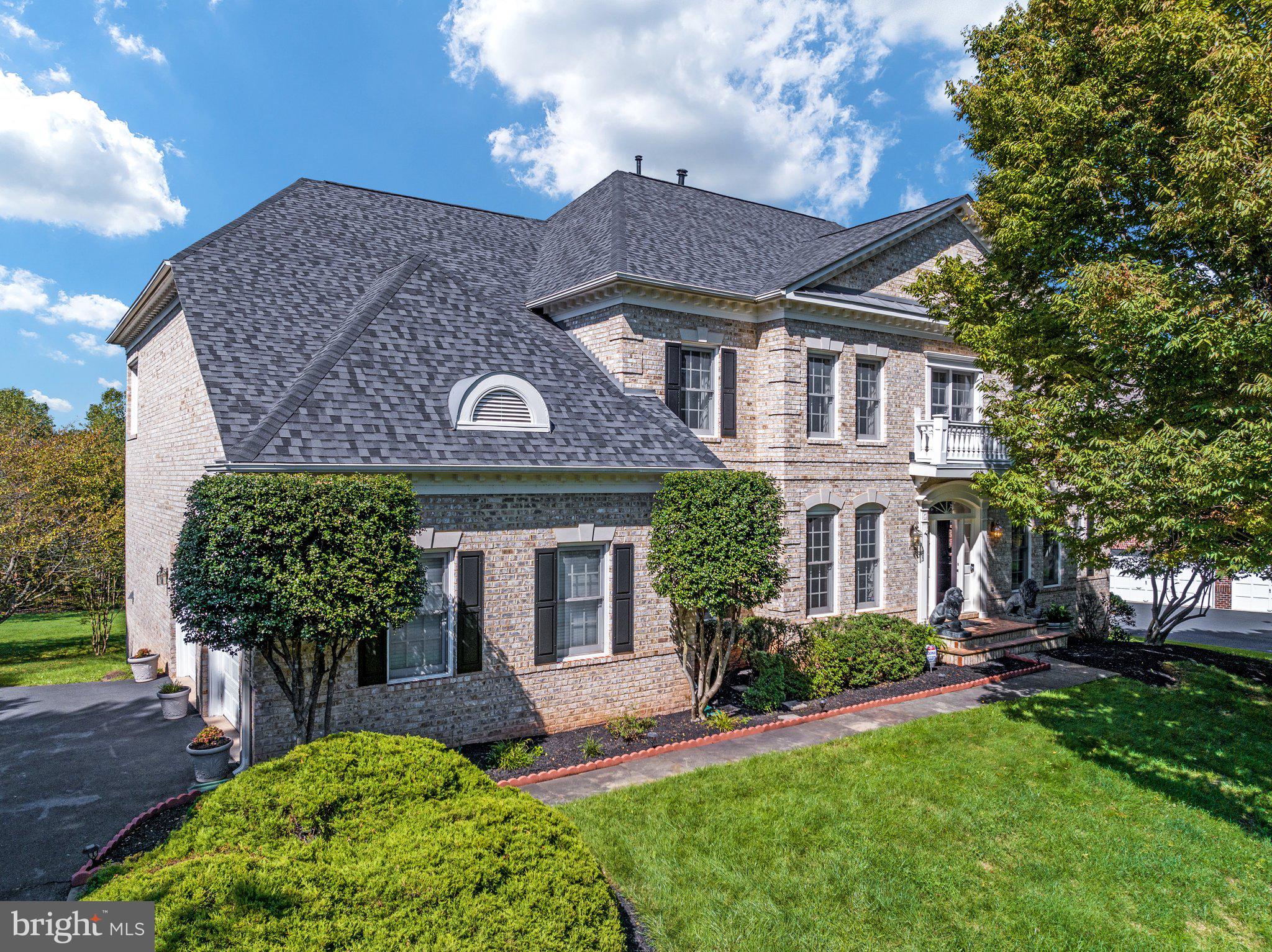 RIVER CREEK - Residential