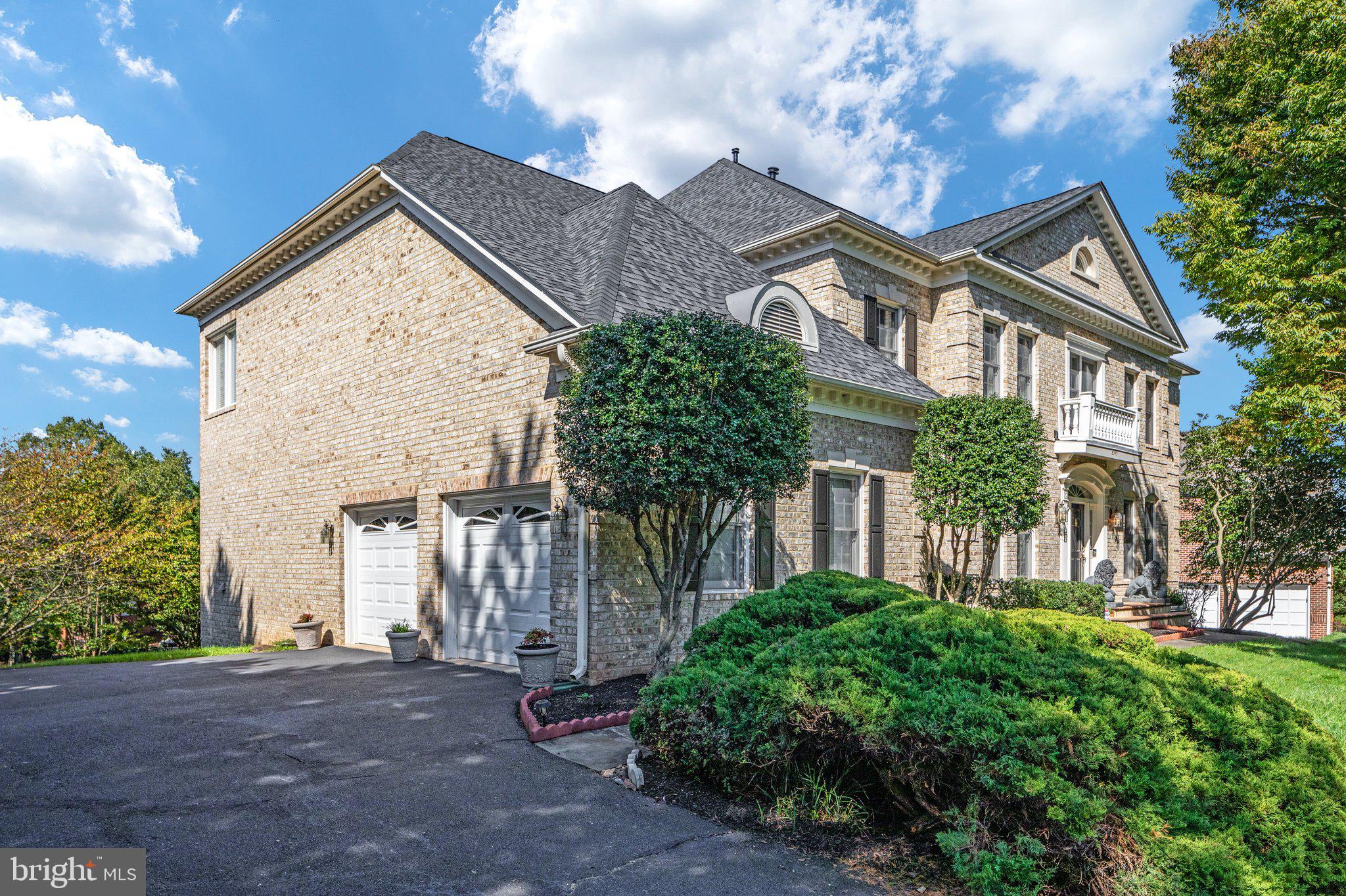 RIVER CREEK - Residential