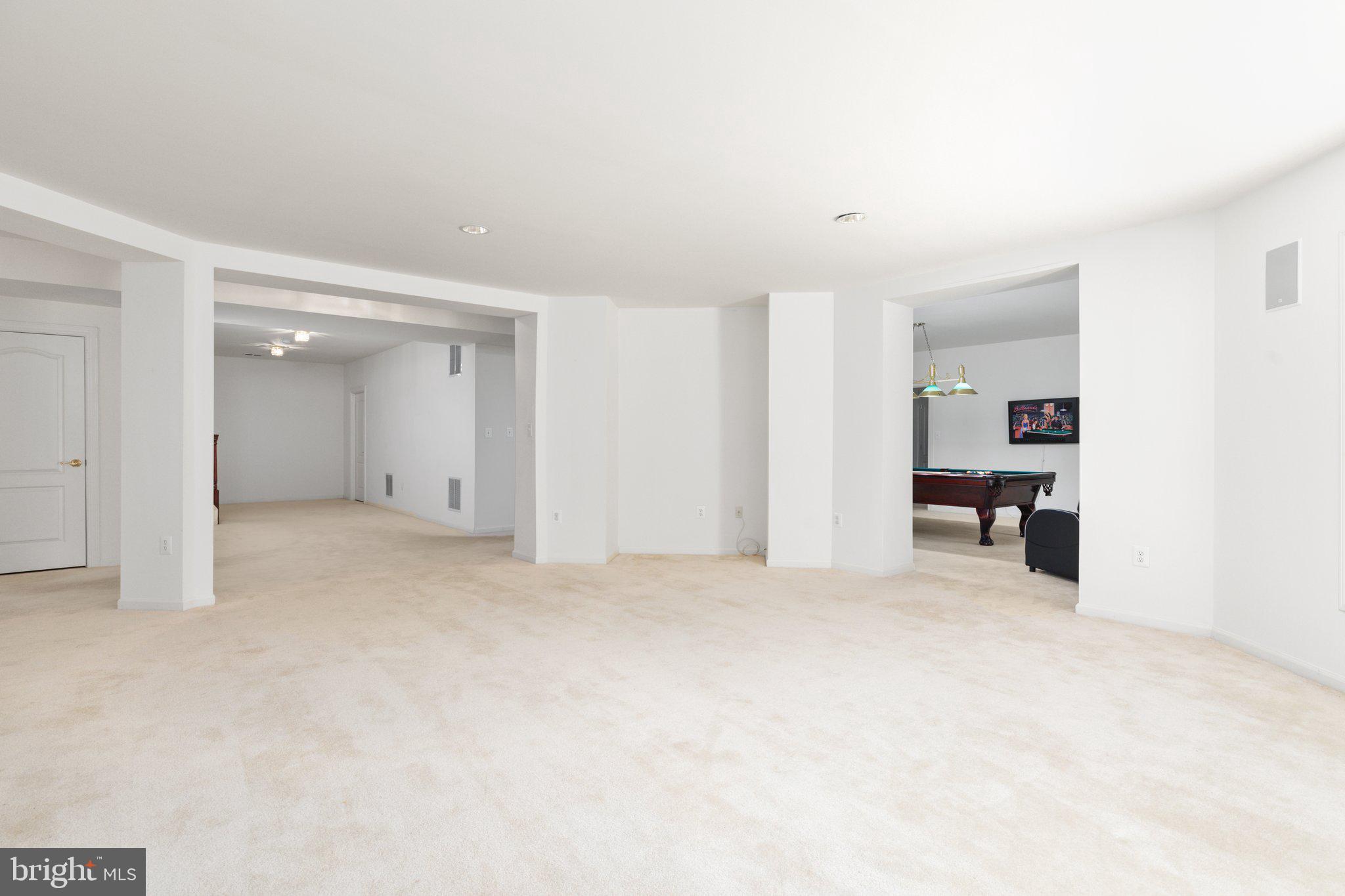 RIVER CREEK - Residential