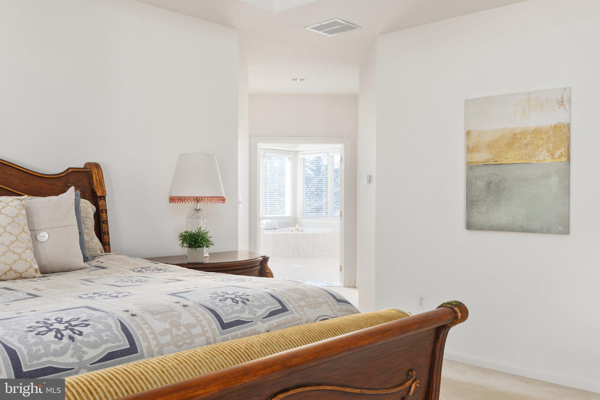 RIVER CREEK - Residential