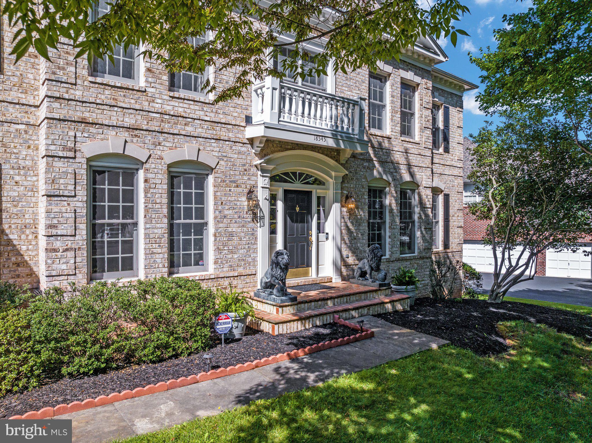 RIVER CREEK - Residential