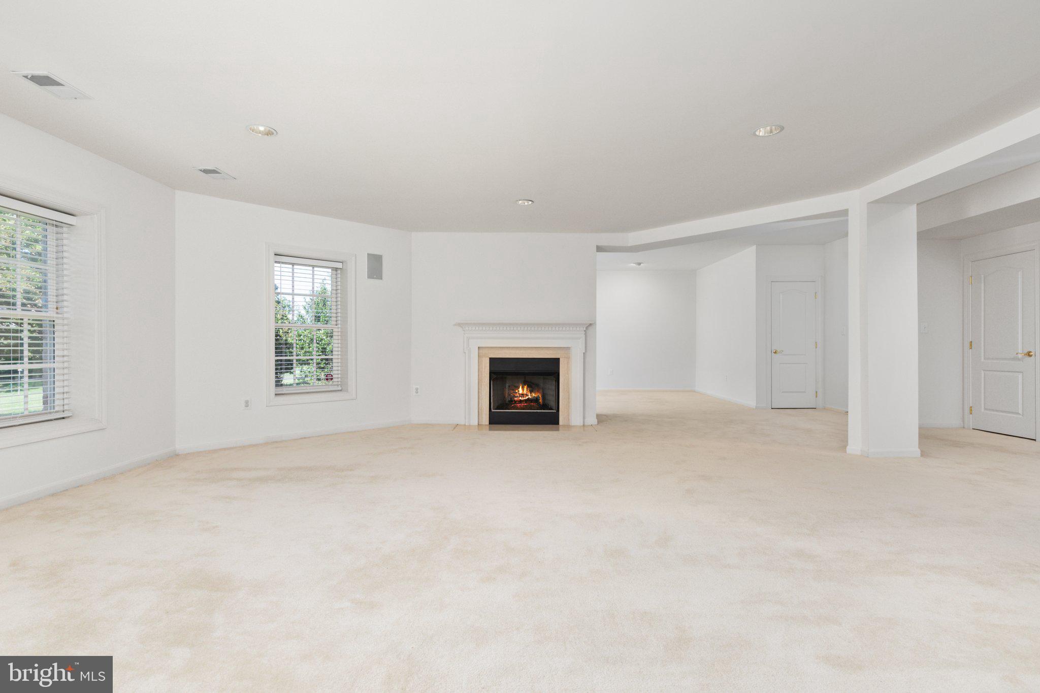 RIVER CREEK - Residential