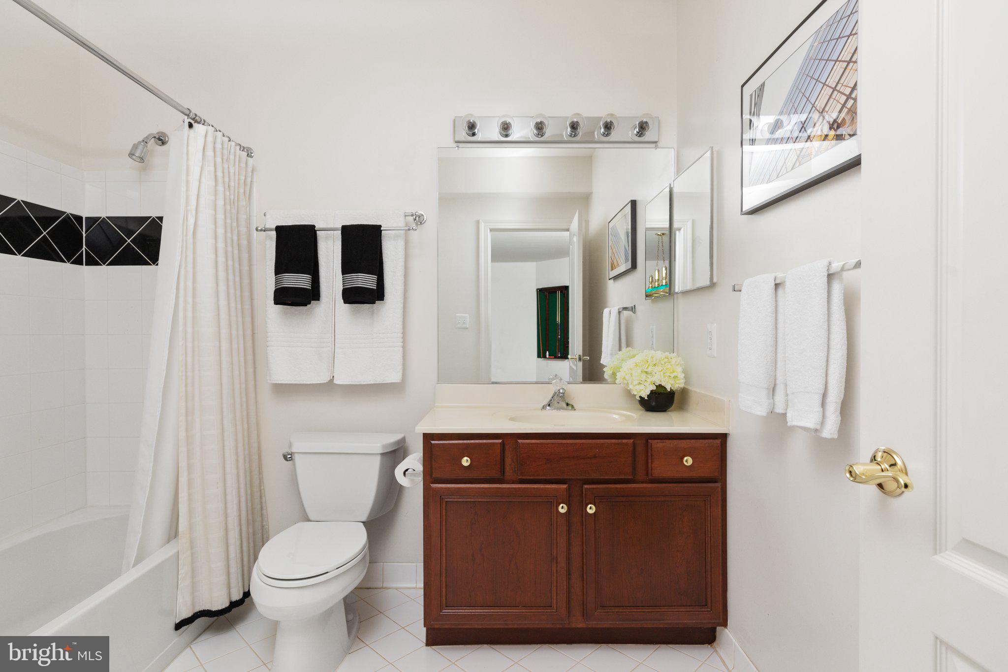 RIVER CREEK - Residential