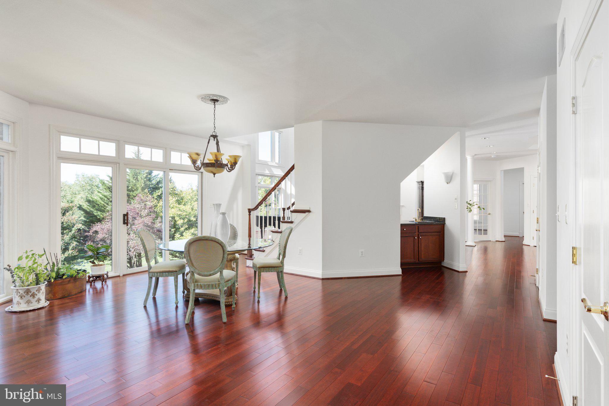 RIVER CREEK - Residential