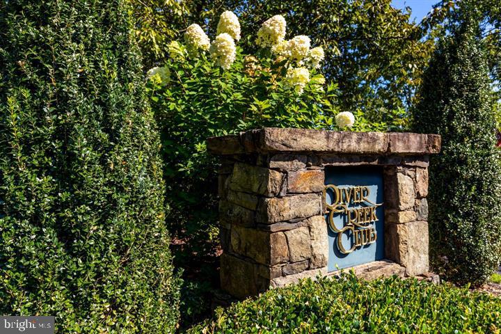 RIVER CREEK - Residential