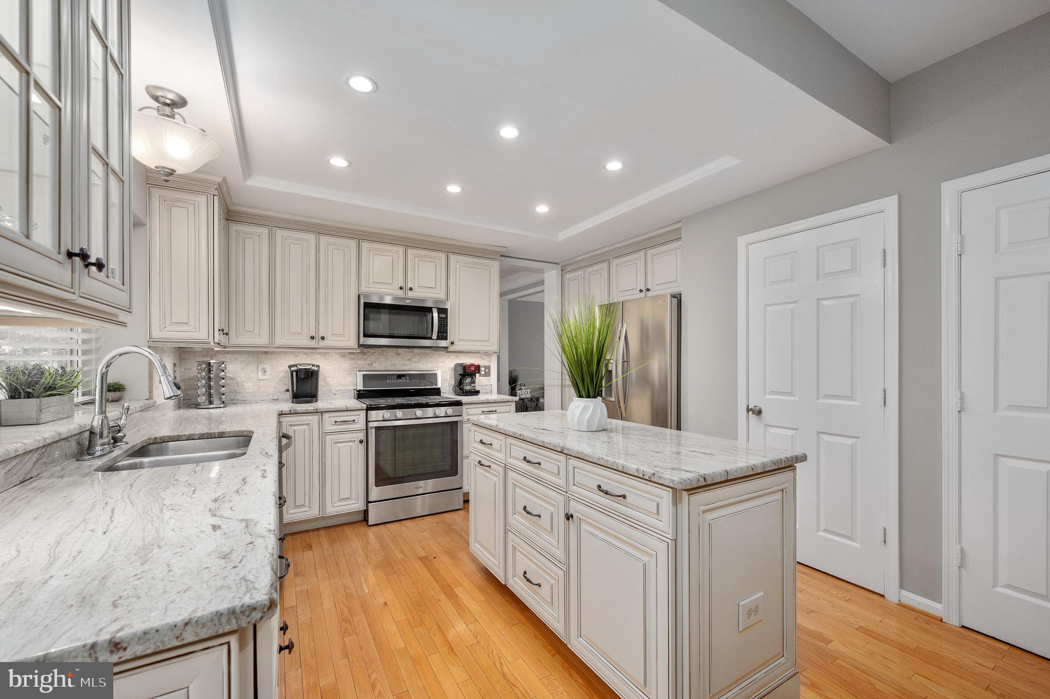 TWIN OAKS FARM - Residential