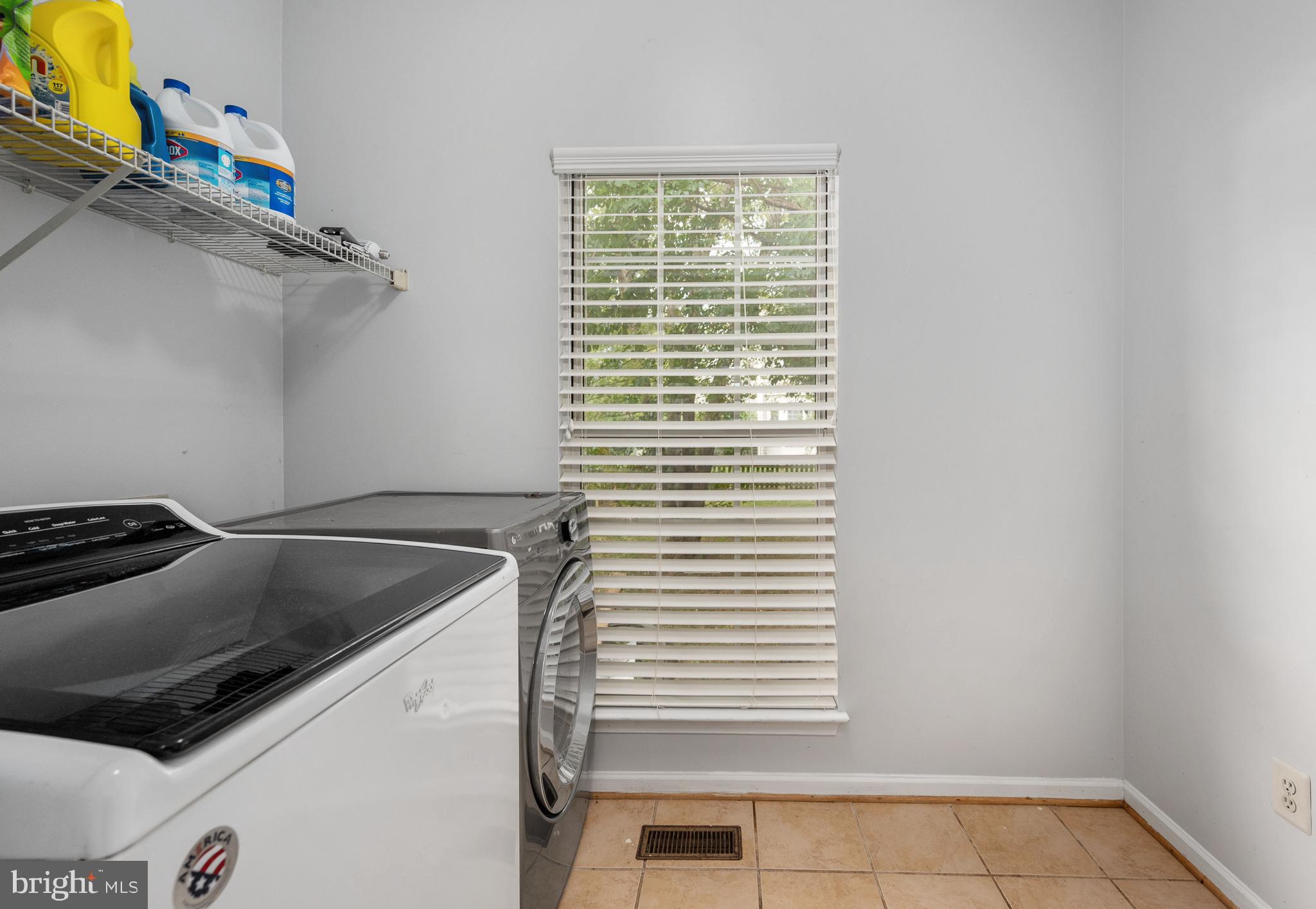 TWIN OAKS FARM - Residential