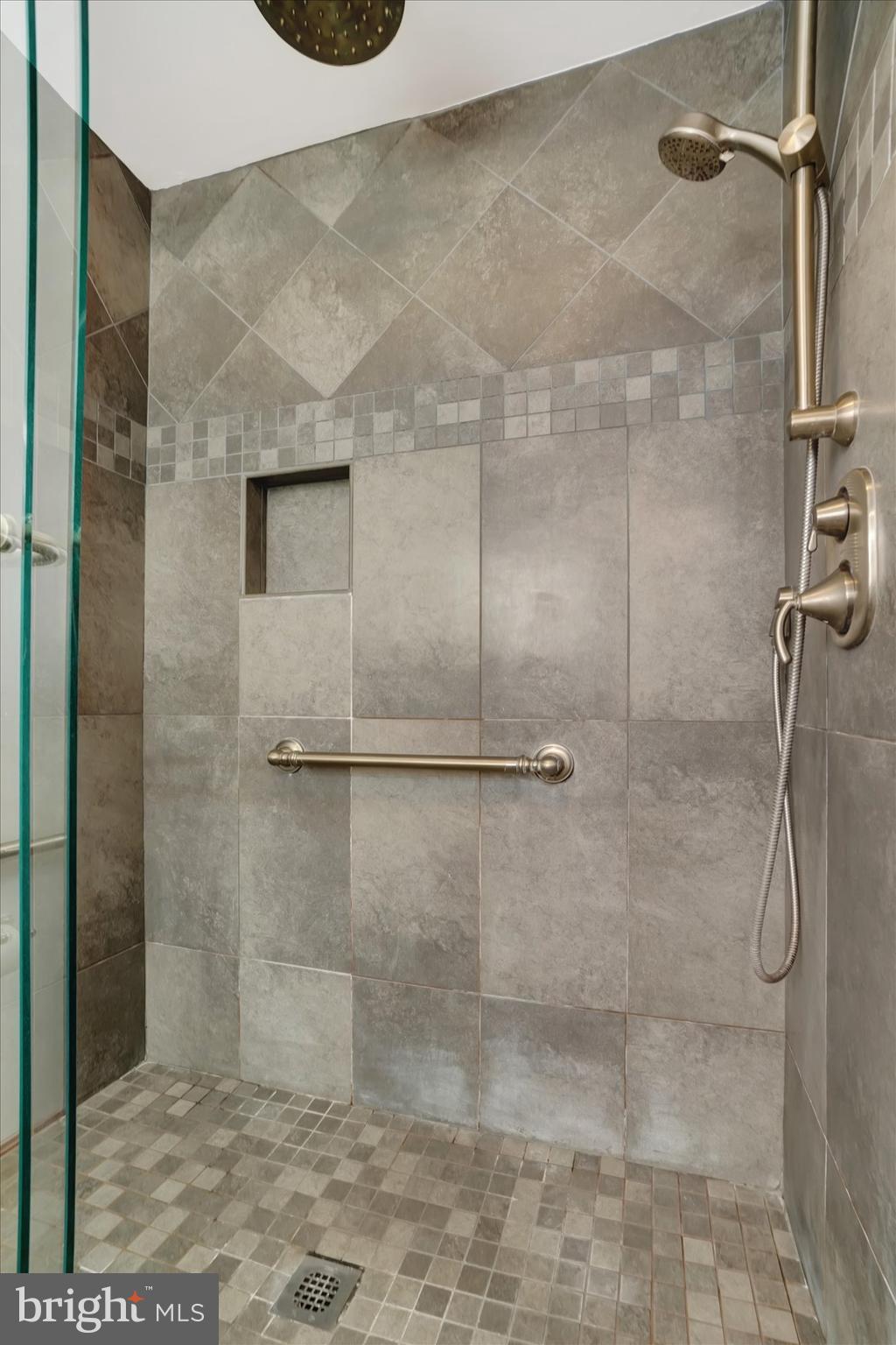 BELAIR NORTH - Residential