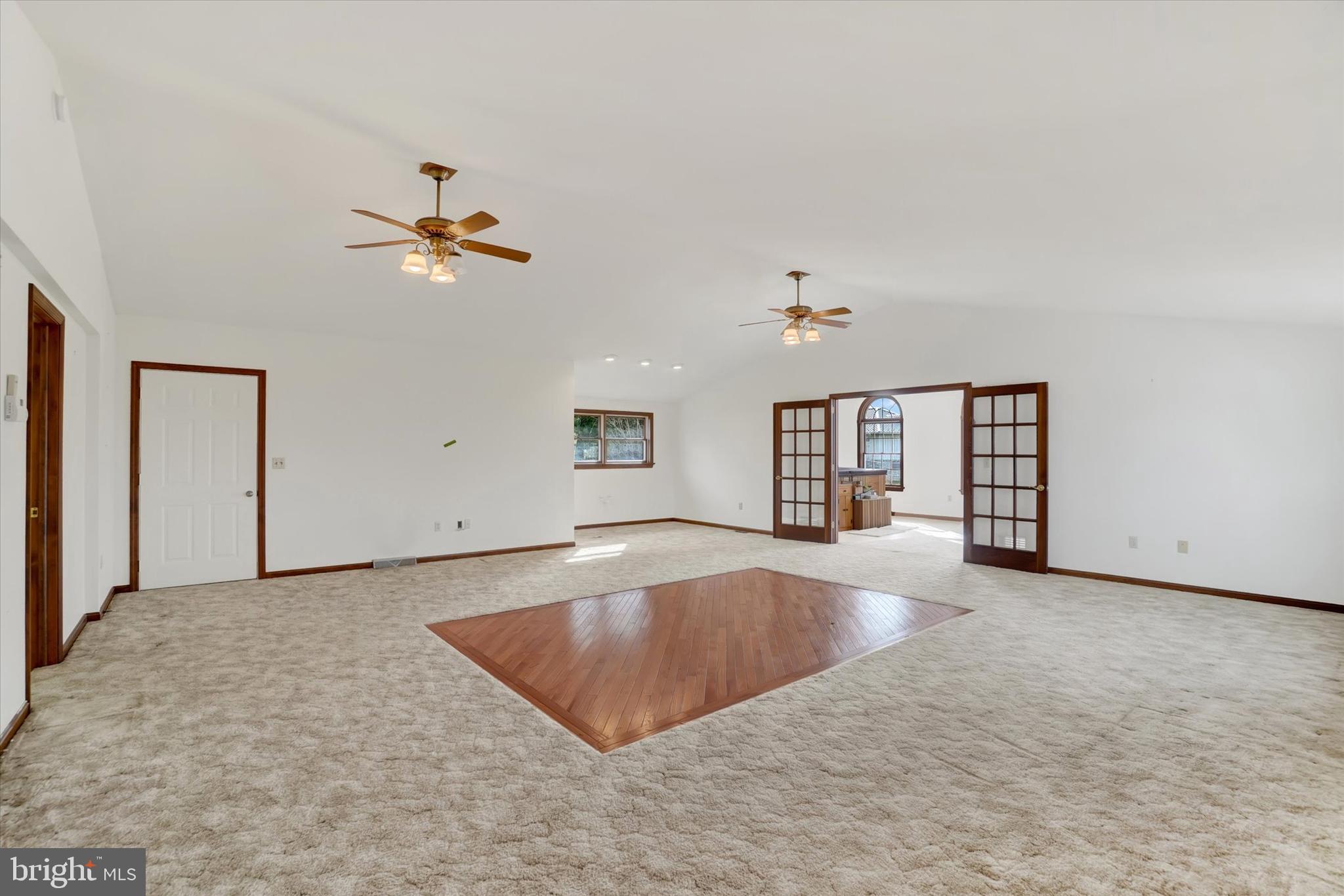 BELAIR NORTH - Residential