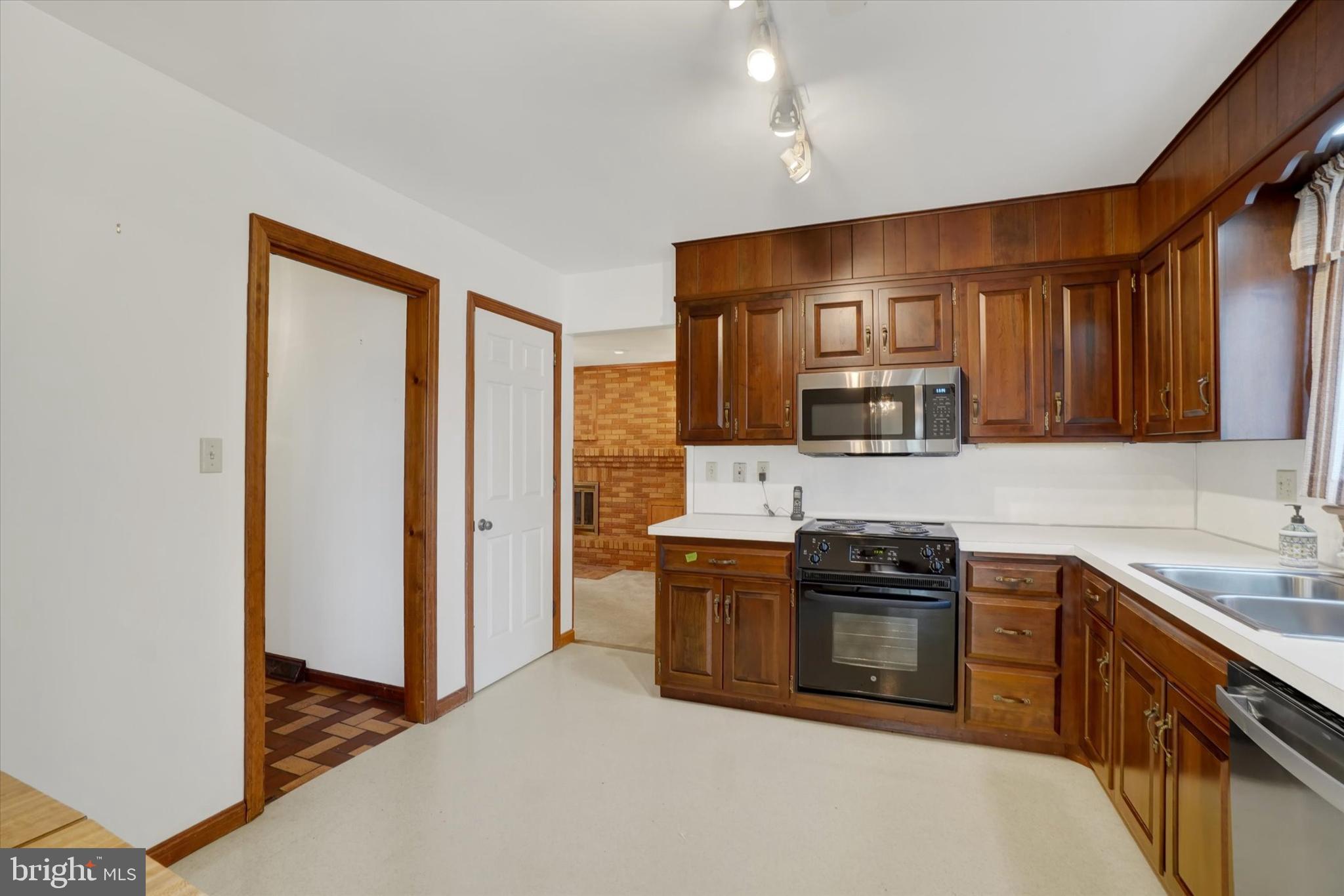 BELAIR NORTH - Residential