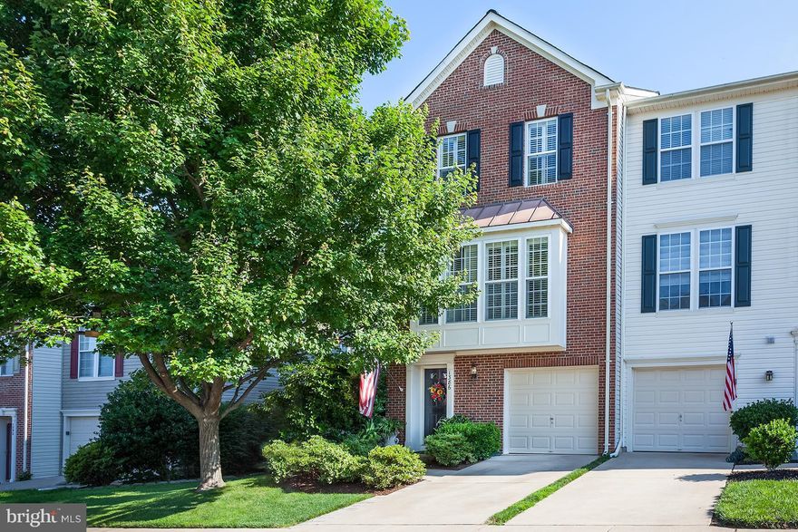 A COMMUTER'S DREAM! Walking Distance to VRE. A Very well maintained Brick Front End Unit in Riverside Station! A Beautiful deck with a pergola , a lot of privacy. Single Family Home living in a TH! New Roof with warranty. Gourmet Appliances, built in bookshelves, and spacious laundry room. Master has jacuzzi Tub, and standup shower w/double vanity. Also,One Car Garage with ample visitors parking!