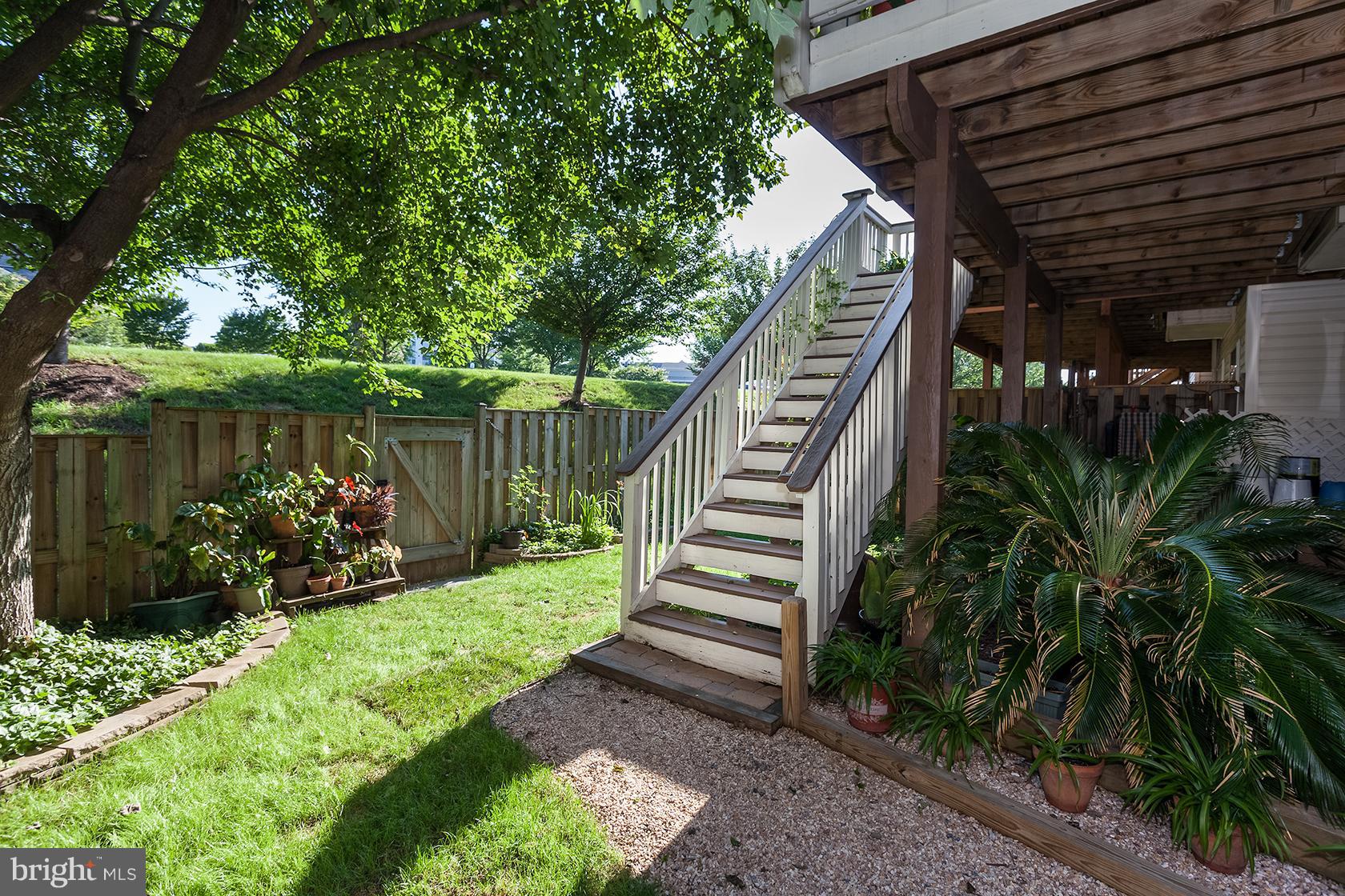 RIVERSIDE STATION - Residential