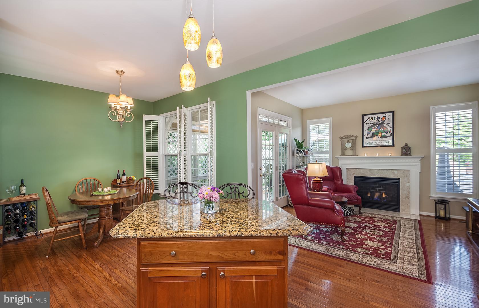 RIVERSIDE STATION - Residential