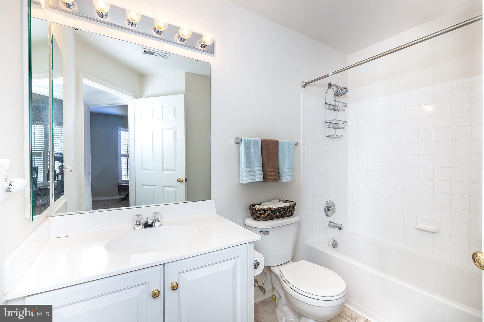 RIVERSIDE STATION - Residential