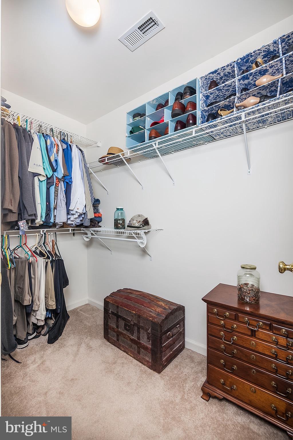 RIVERSIDE STATION - Residential