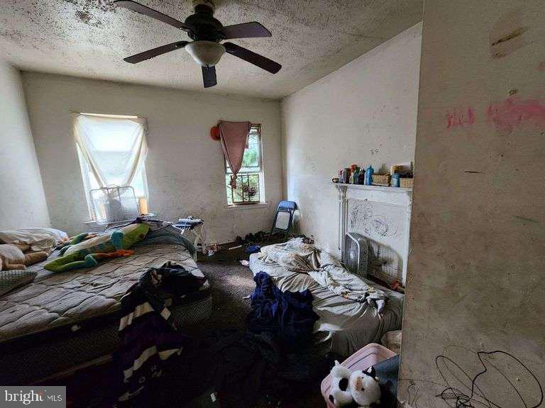 MILL HILL - Residential