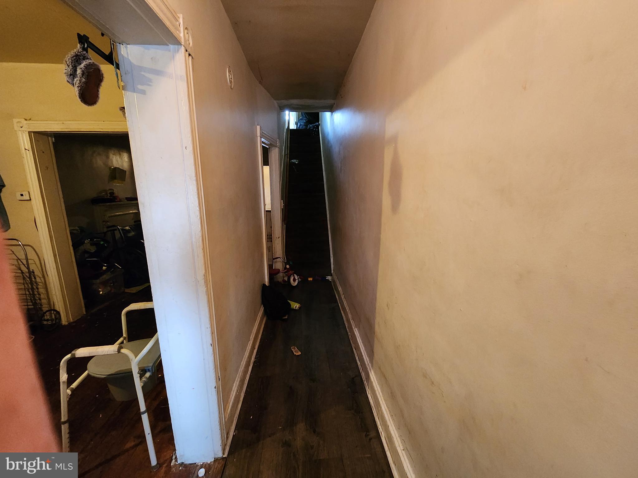 MILL HILL - Residential