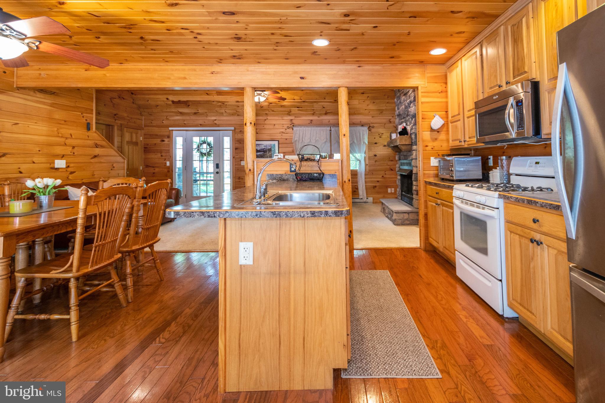 HARVEY'S PENINSULA - Residential