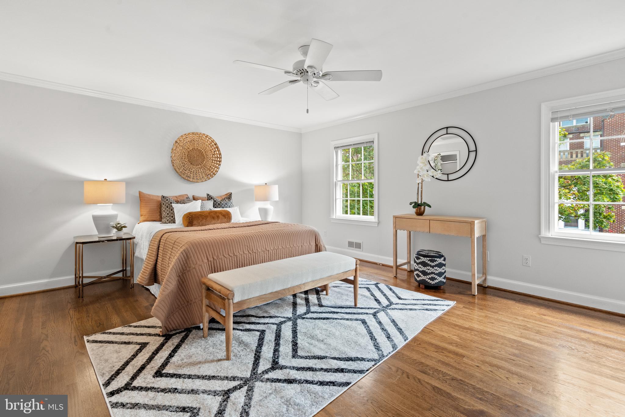 CAMERON MEWS - Residential