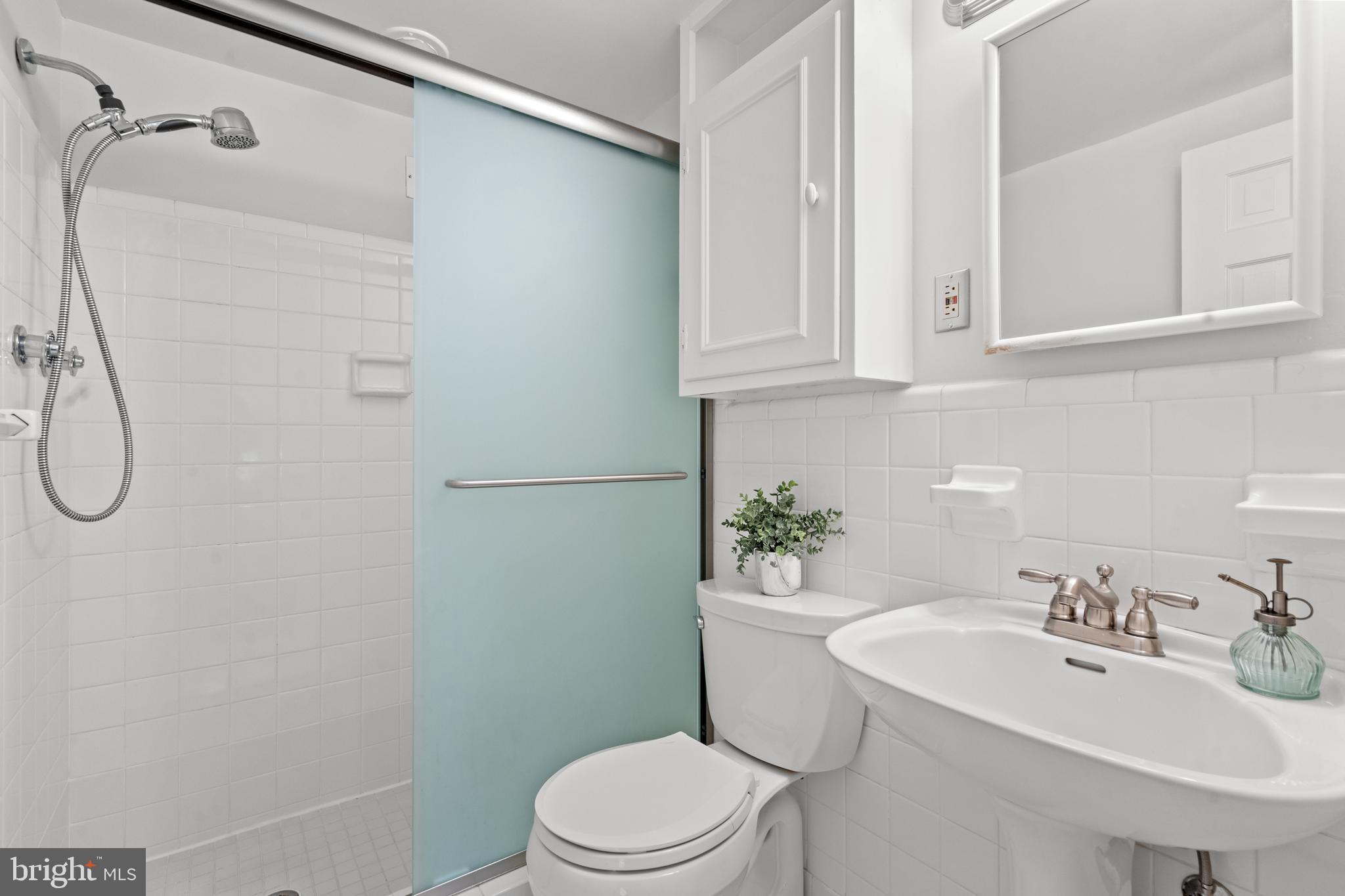 CAMERON MEWS - Residential