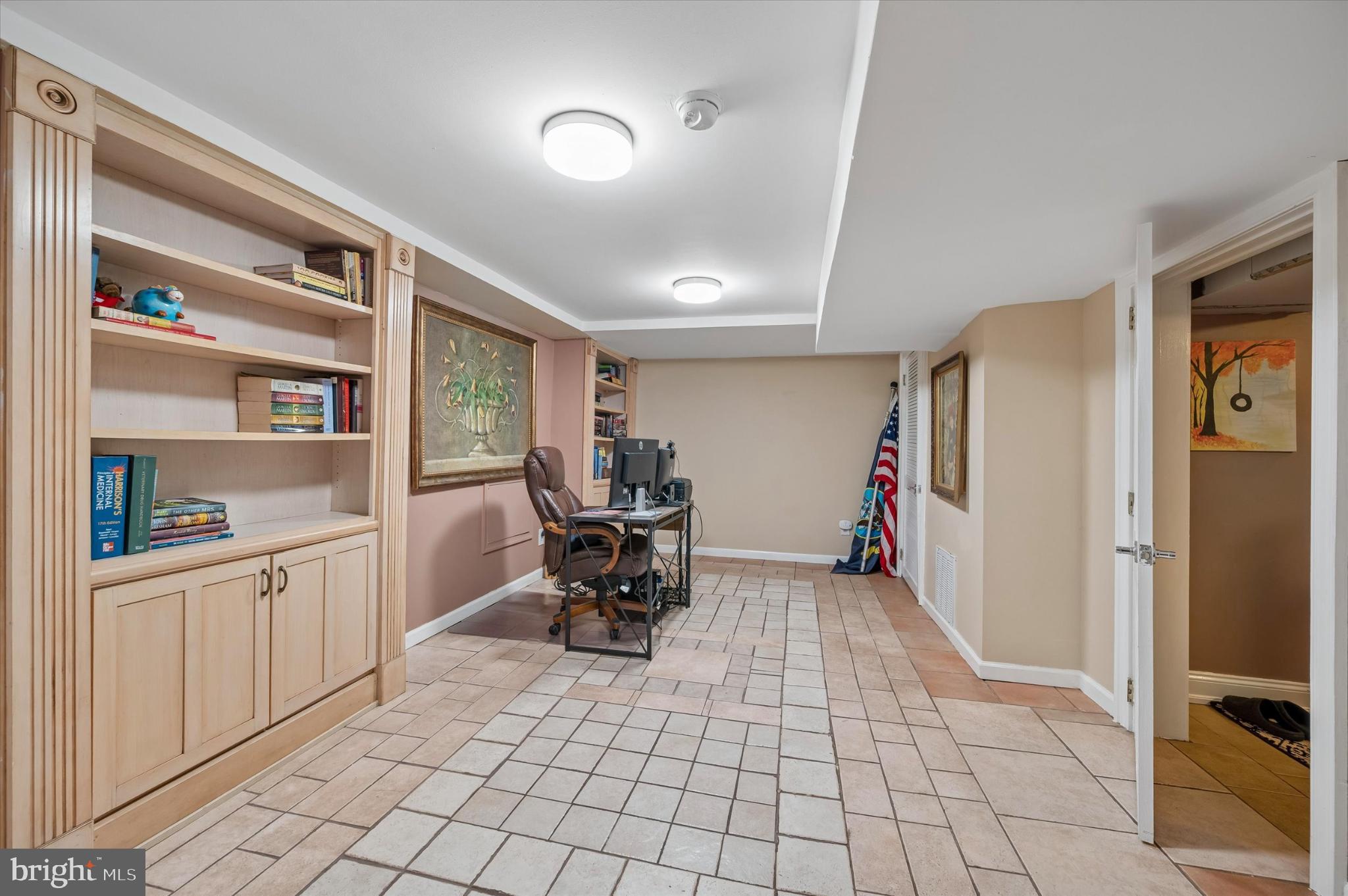 WILLOW GROVE - Residential