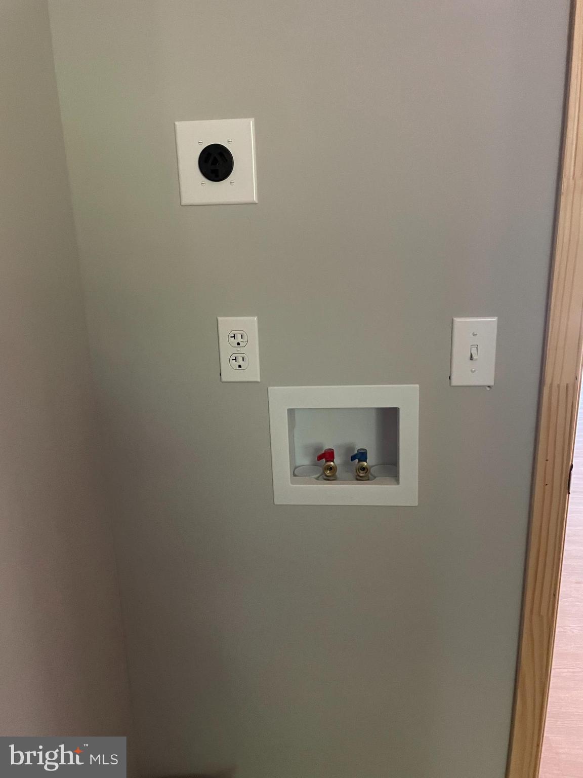 HARNEST HILLS - Residential