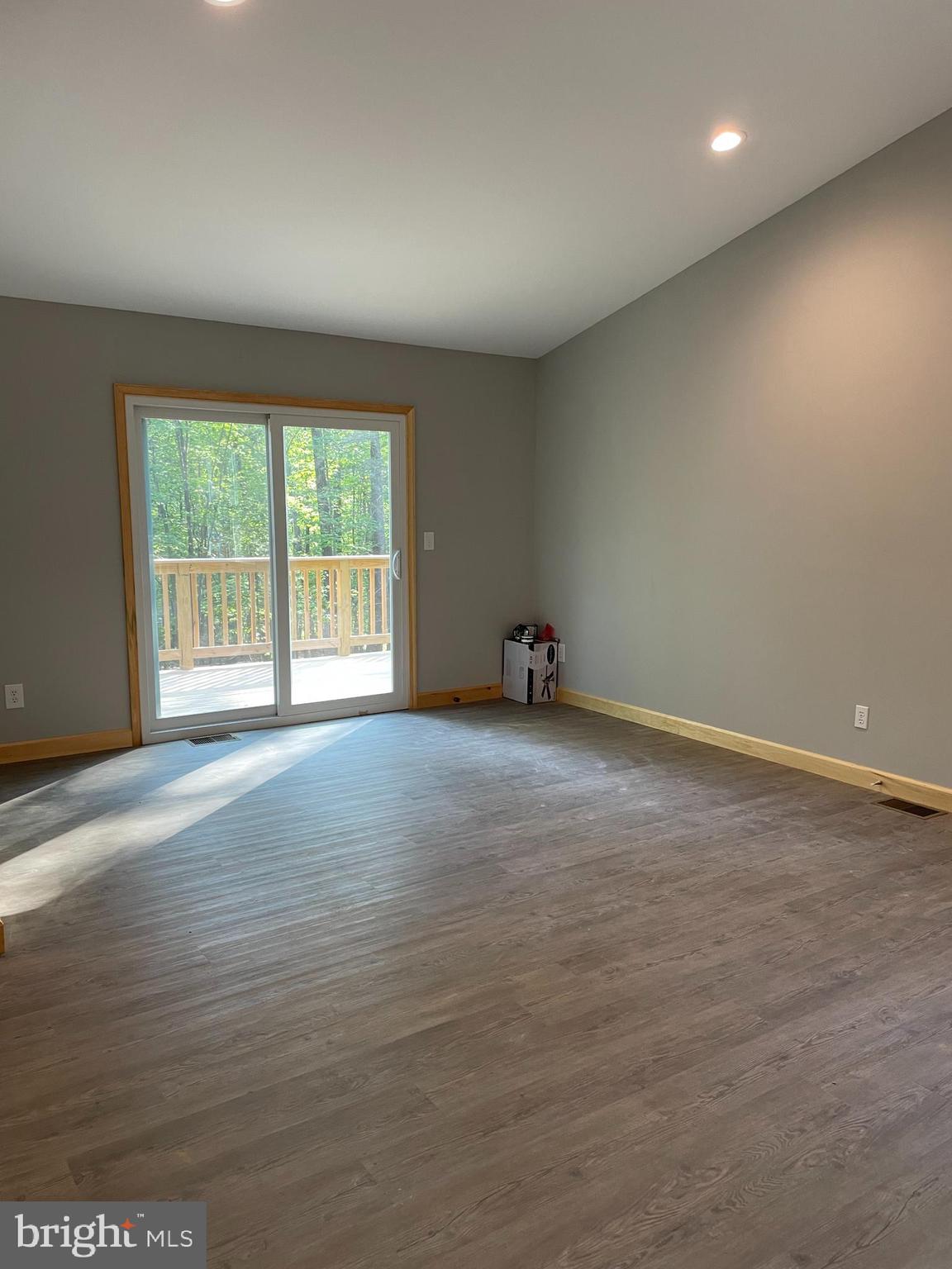 HARNEST HILLS - Residential