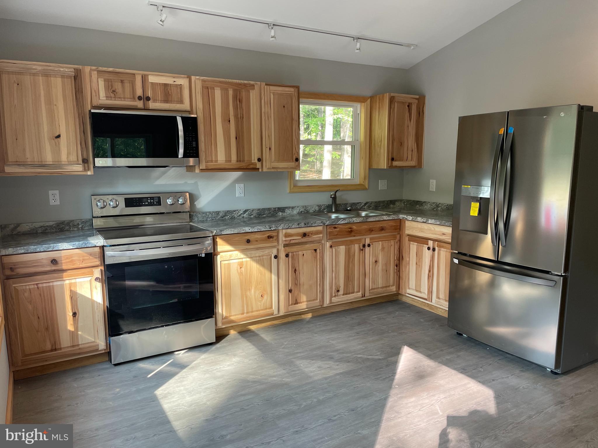 HARNEST HILLS - Residential