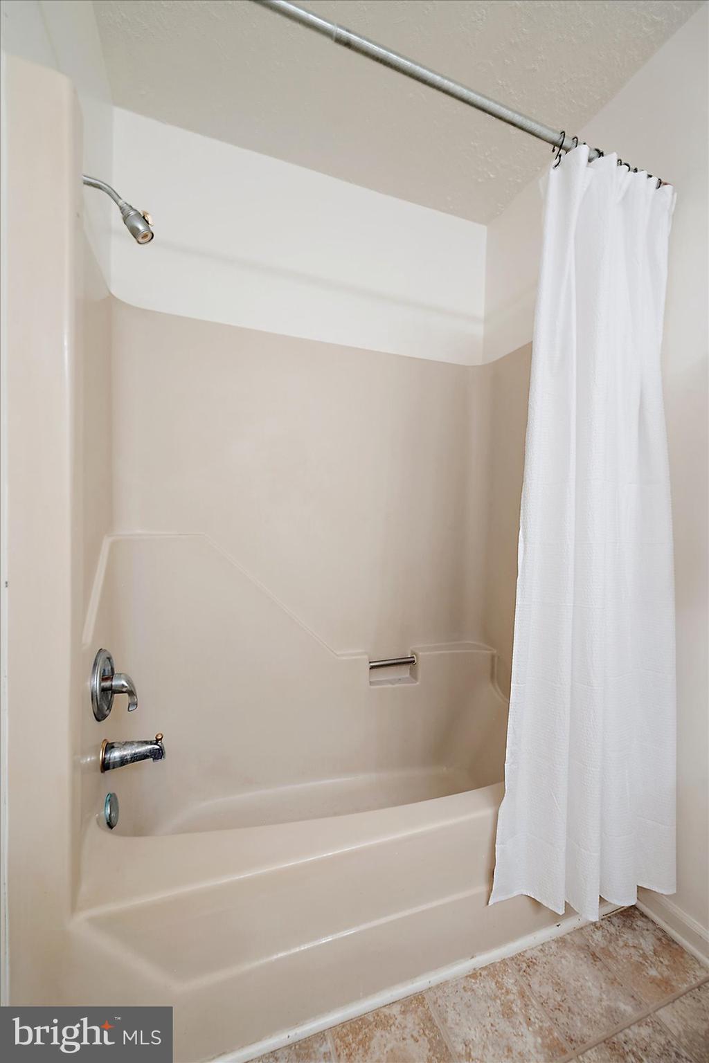 CAINE WOODS - Residential