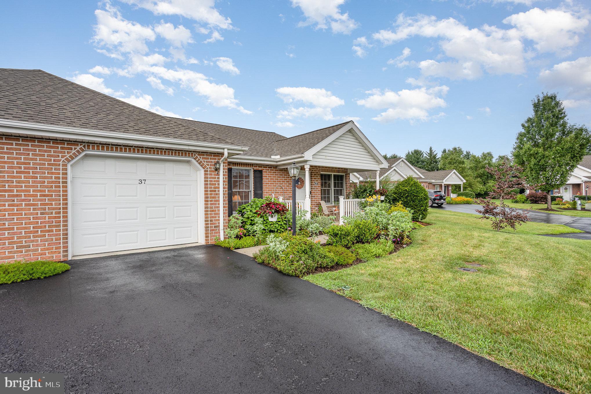 37 BLUE MOUNTAIN VISTA