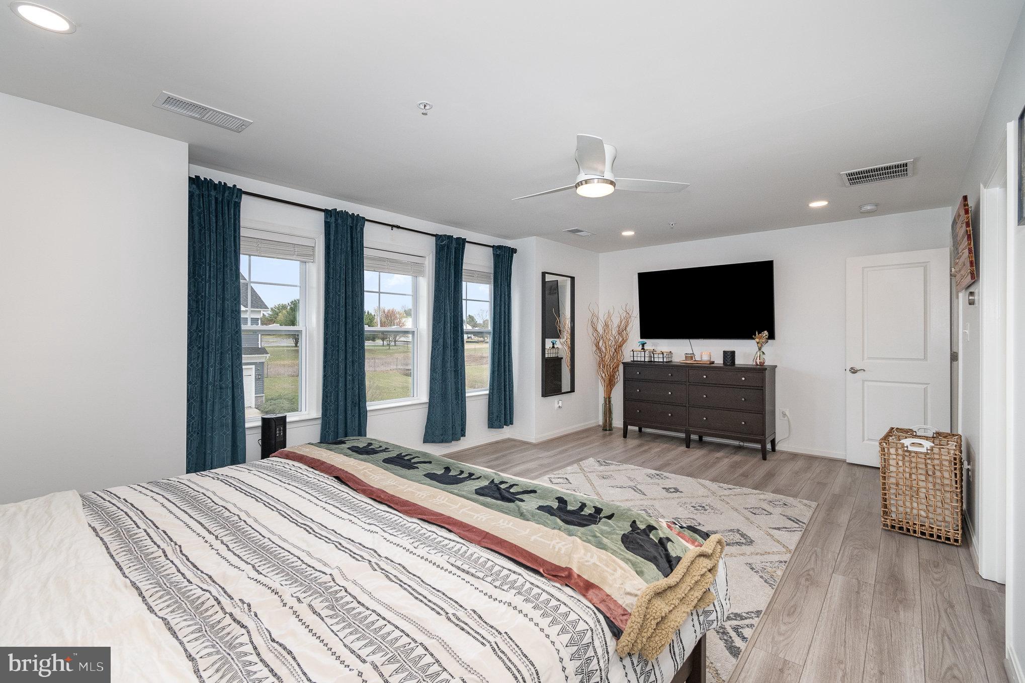 HIGHMEADOW HILLS - Residential