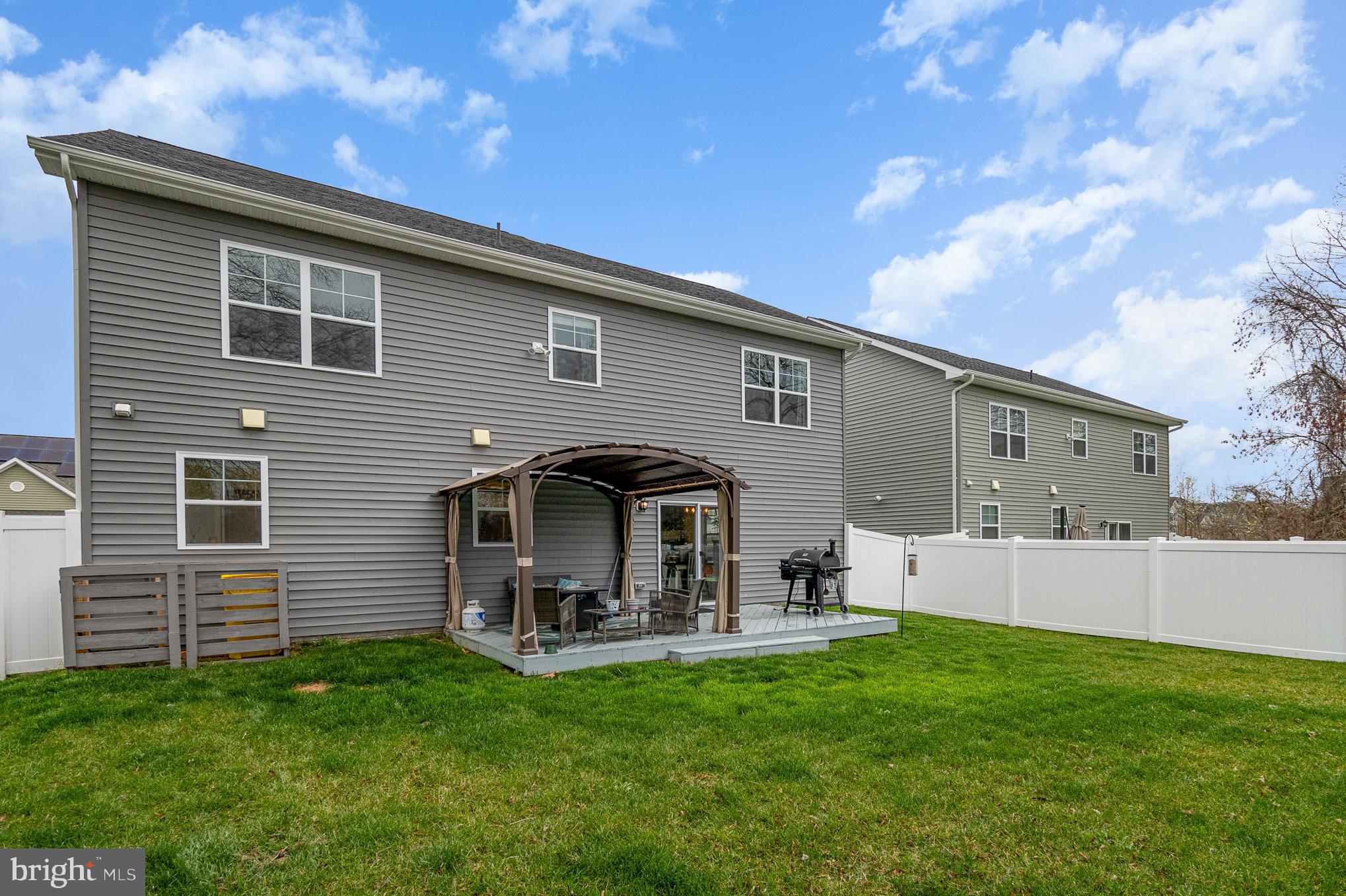 HIGHMEADOW HILLS - Residential