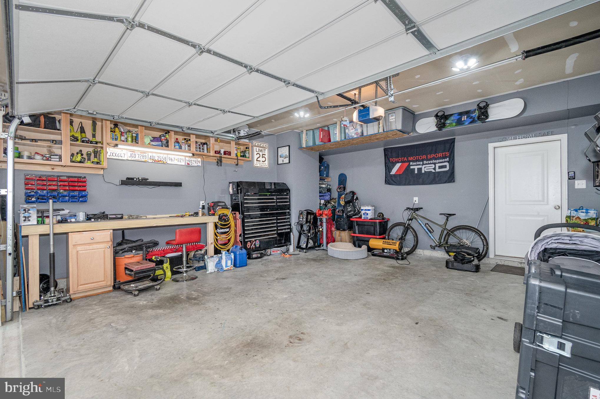 HIGHMEADOW HILLS - Residential