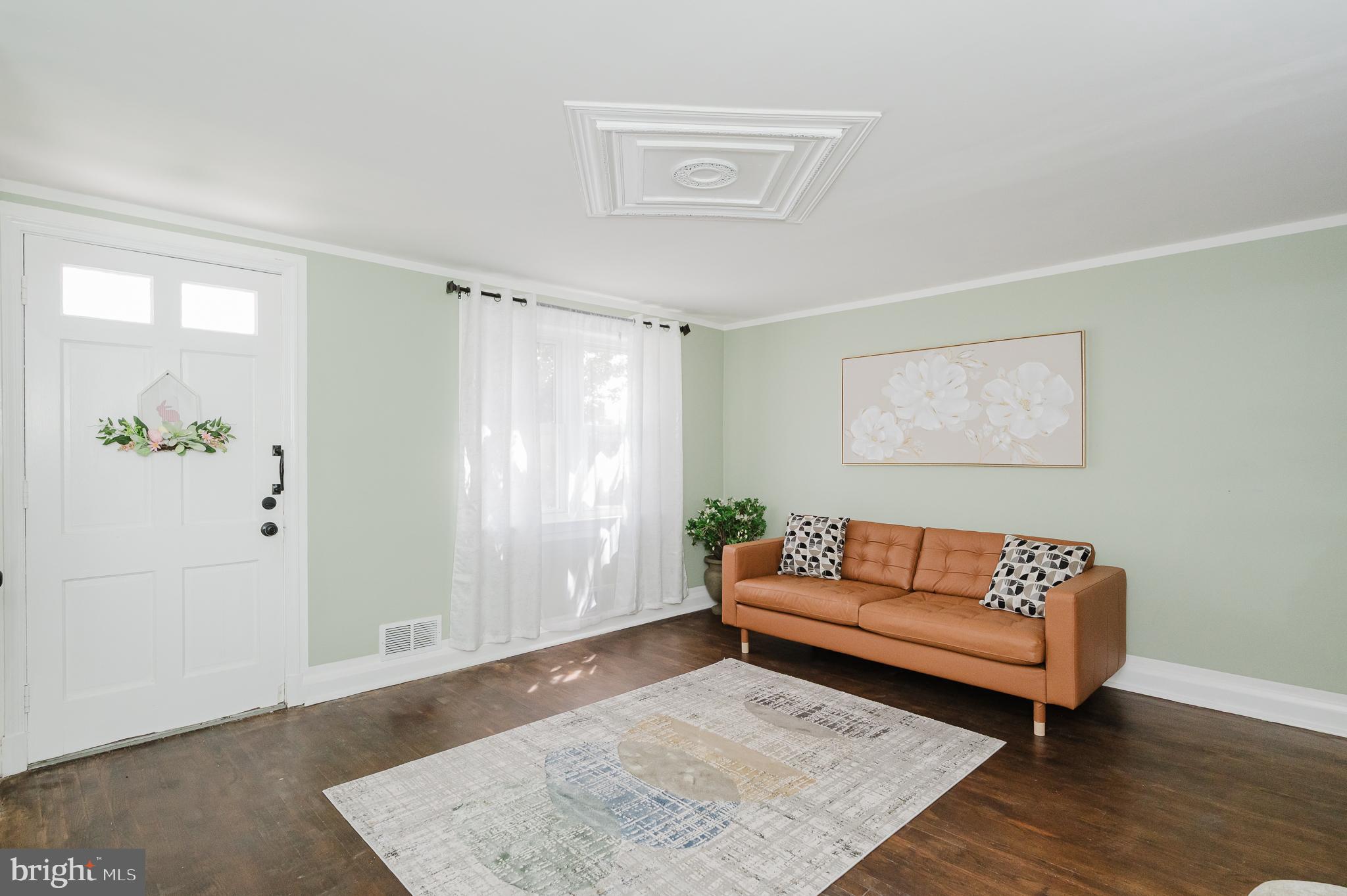 1216 DEANWOOD ROAD