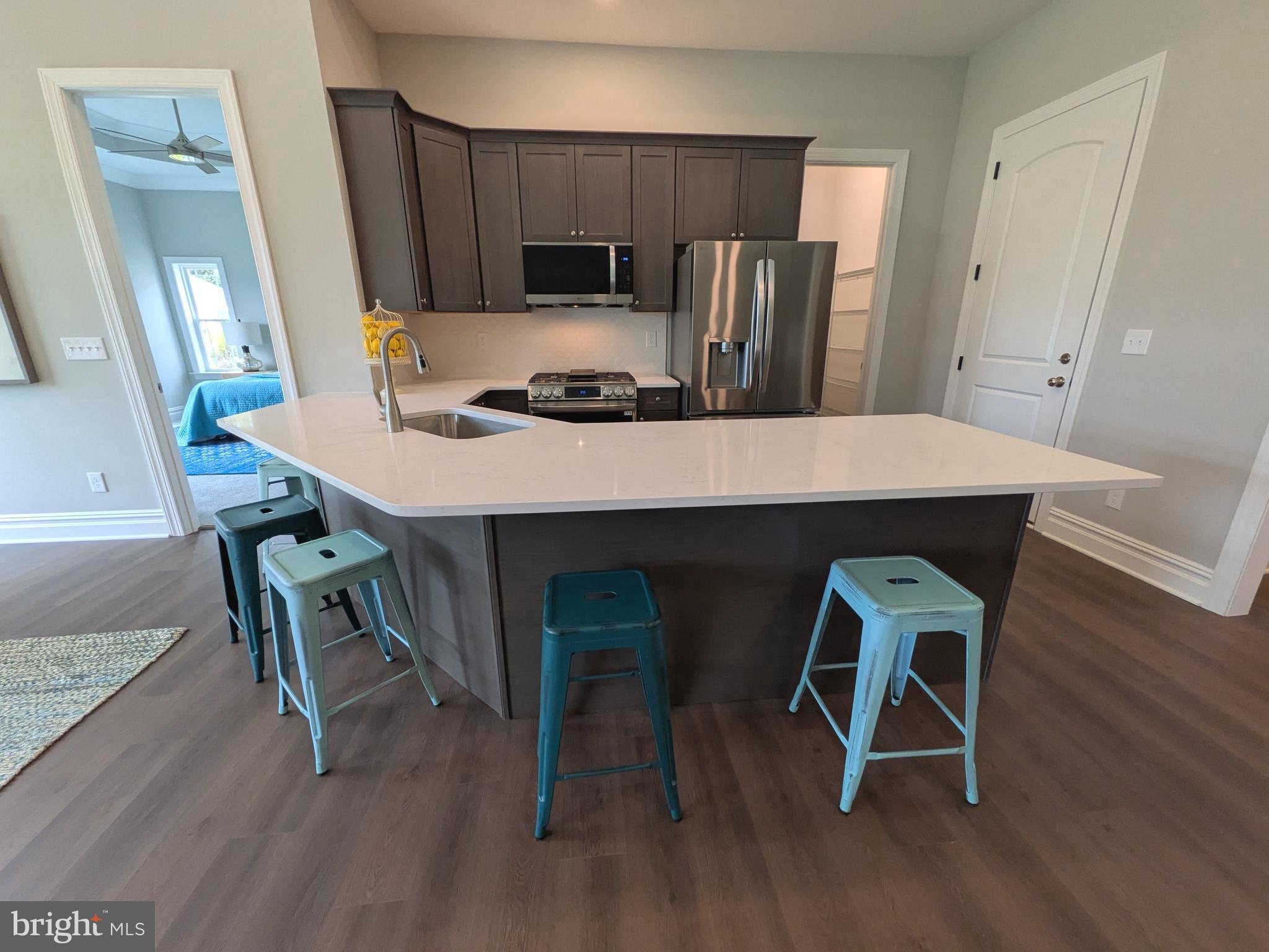 EASTON CLUB - Residential