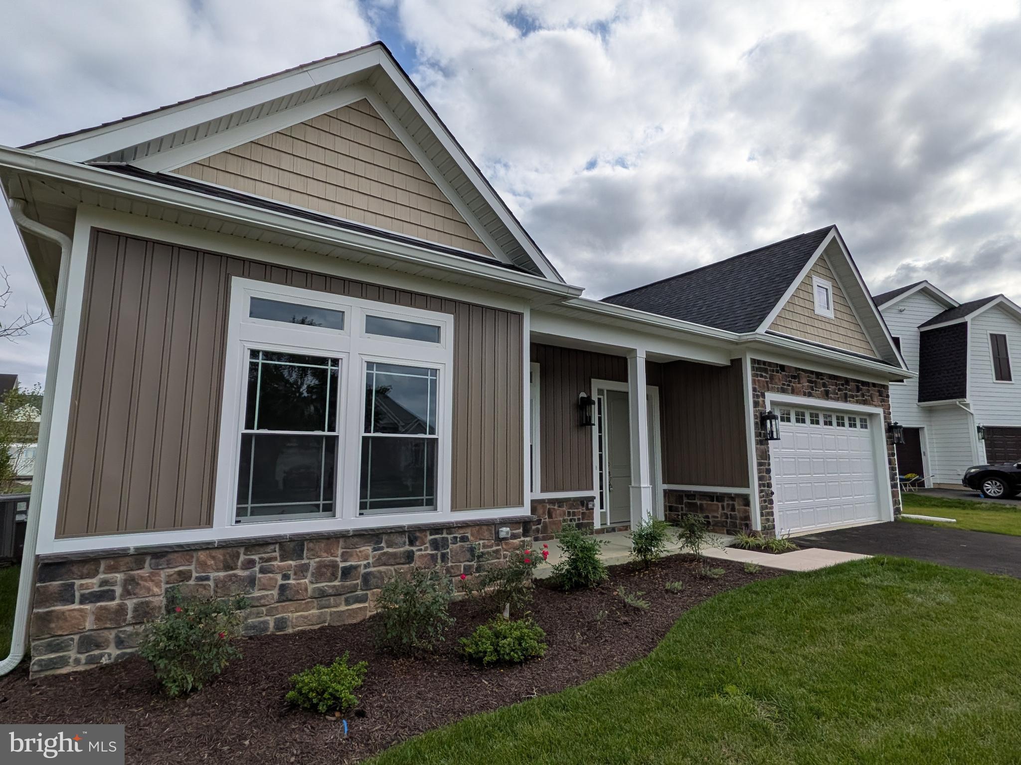 EASTON CLUB - Residential