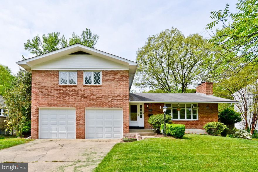 PRICE DROP!! A MUST SEE! 4 level, all brick split is located on a quiet end cul-de-sac, street. Hard wood floors      throughout. 2 car garage. VERY LARGE bedrooms with walk in closets features 3 bedrooms and 3    full baths. Large Basement with plenty of storage       space with Brand New French Drain System.        HUGE fenced in back yard perfect for outdoor     Events! Beautiful Bay Window and a fireplace,    Absolutely cozy!! WONT  LAST LONG!! Perfect   location. "Motivated Seller" Bring your best offer! Open House Sat. 5/11/19             11:00am-2:00pm