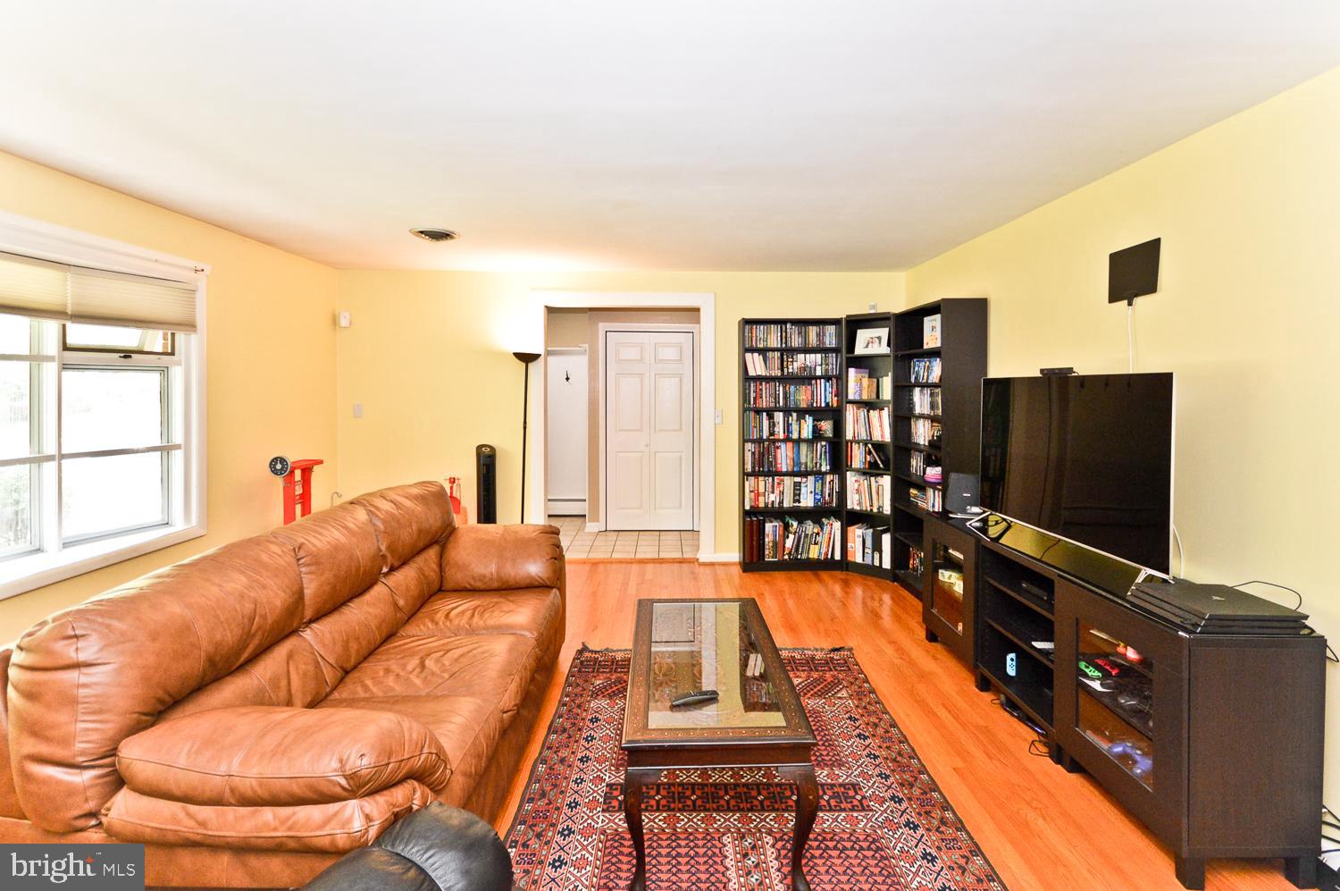 MELCLARE MANOR - Residential