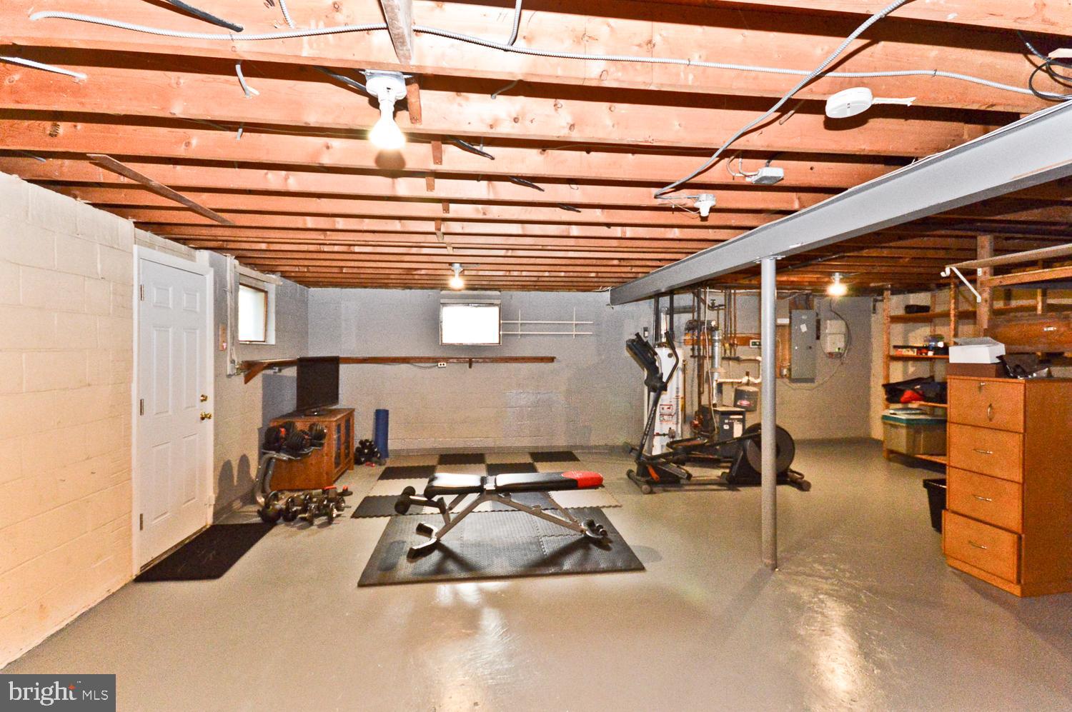 MELCLARE MANOR - Residential