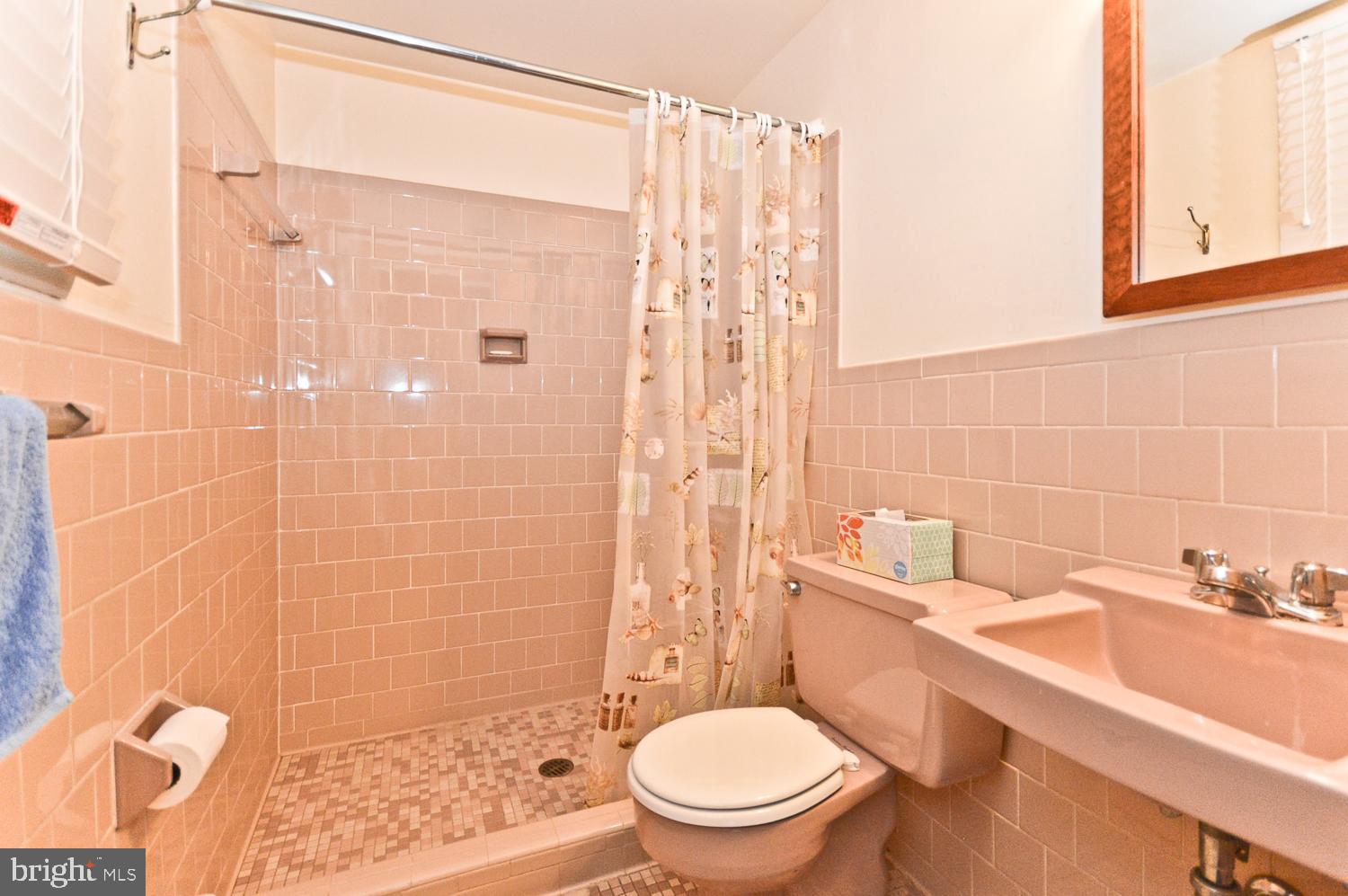 MELCLARE MANOR - Residential