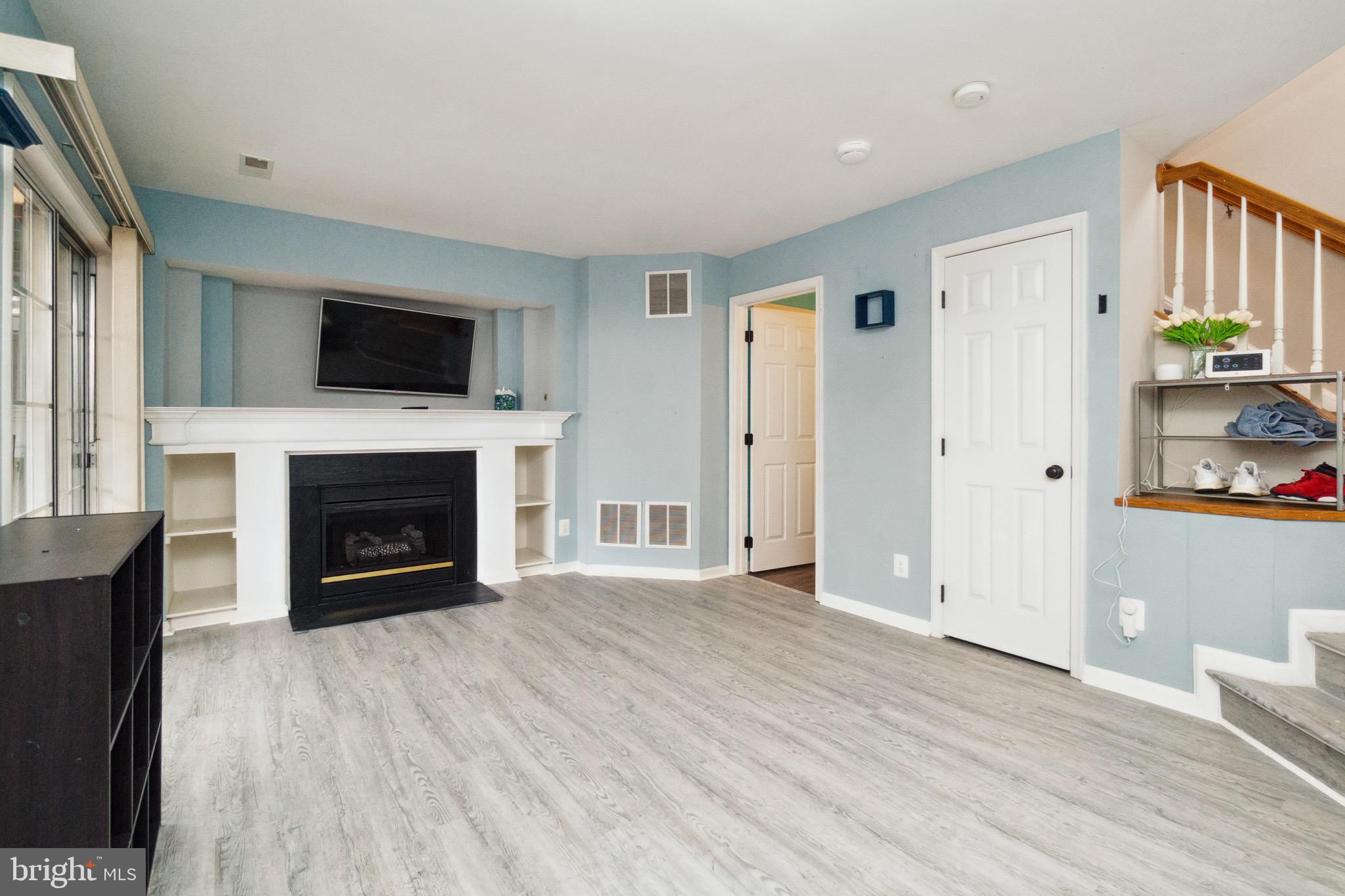 PRINCE WILLIAM COMMONS - Residential Lease