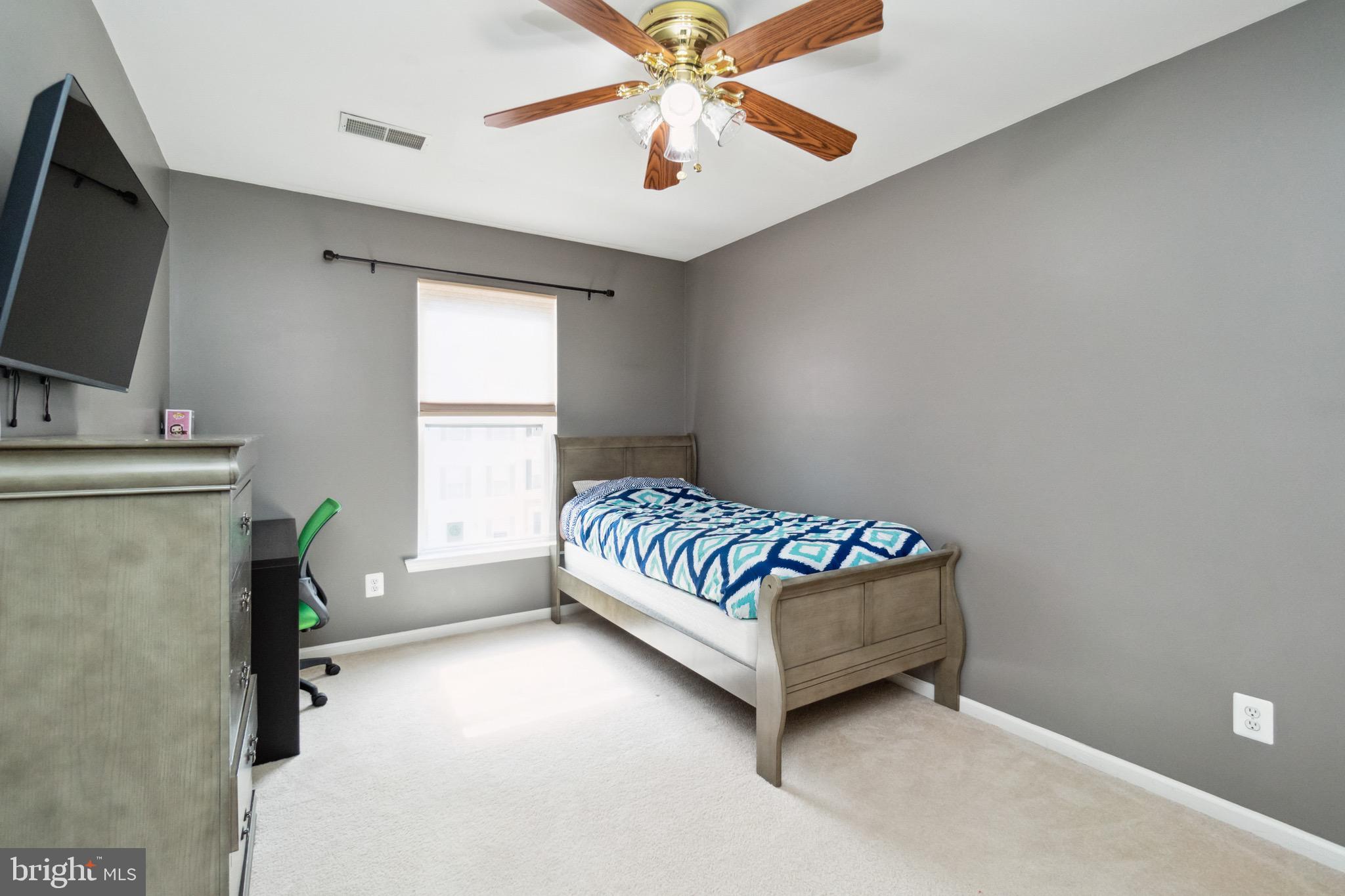 PRINCE WILLIAM COMMONS - Residential Lease