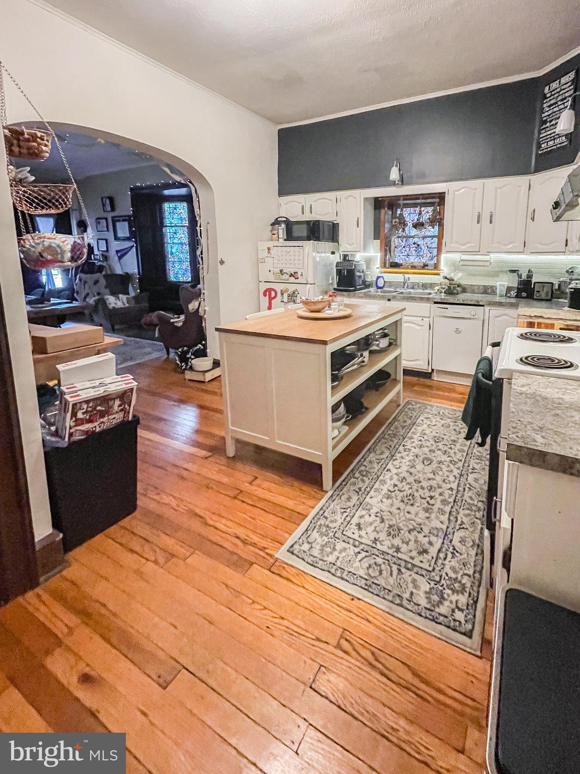 UNIVERSITY CITY - Residential Lease