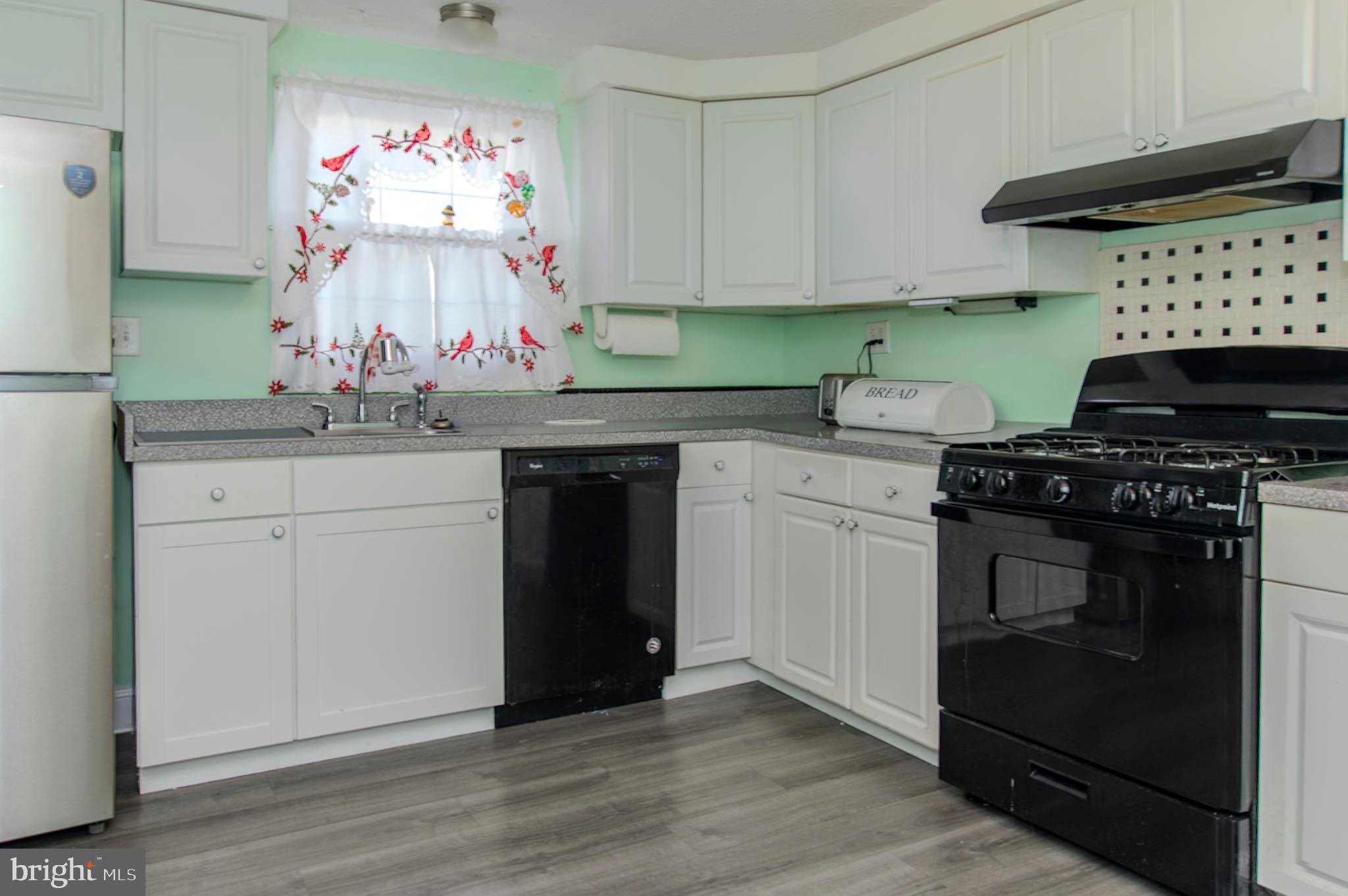 NORTH INDIAN HEAD ESTATES - Residential