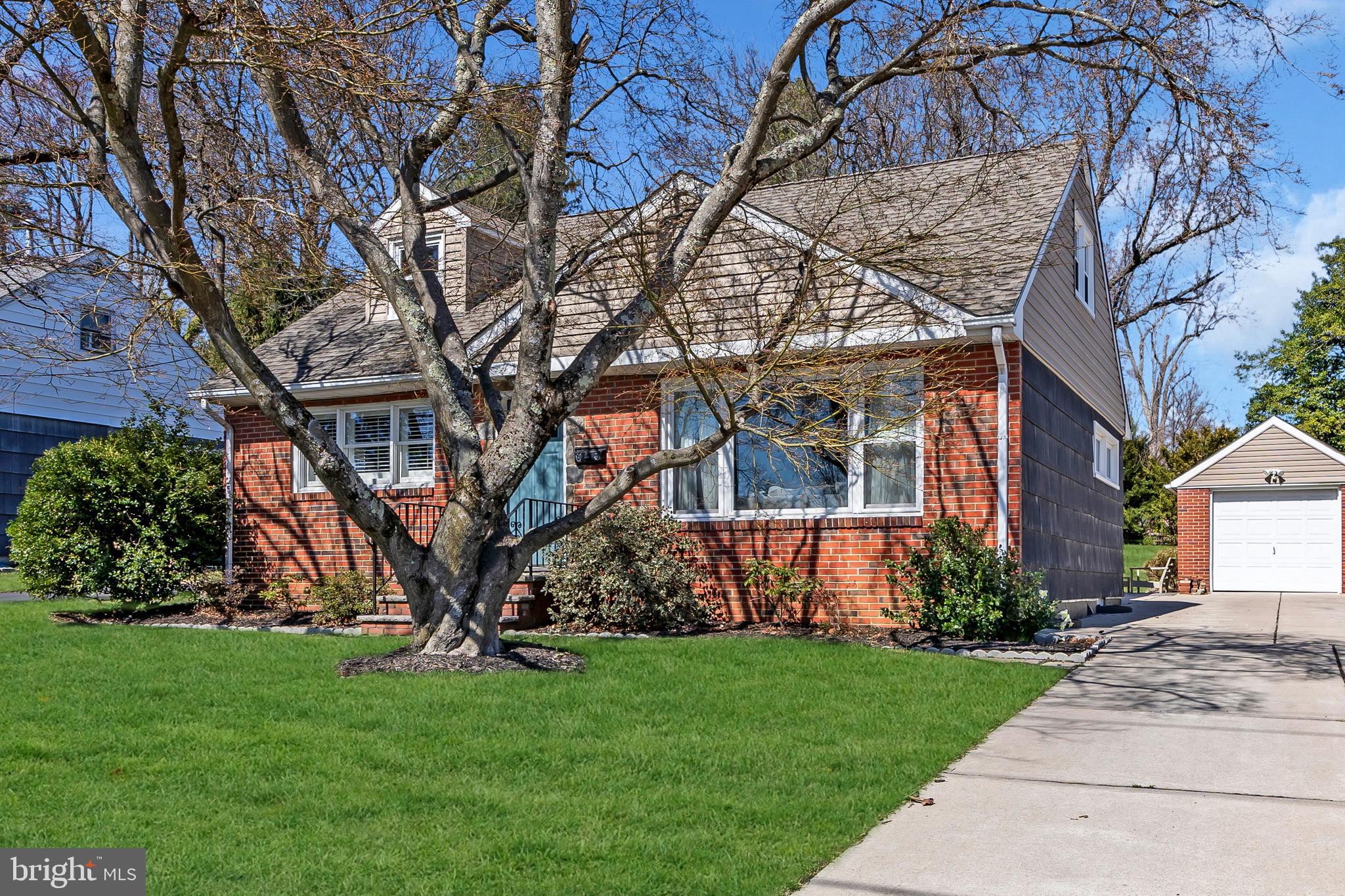 9 MERCER DRIVE
