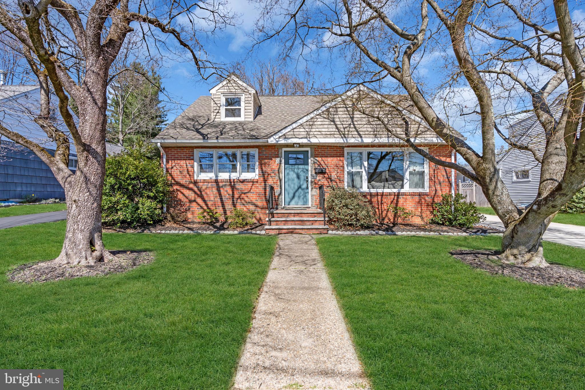9 MERCER DRIVE