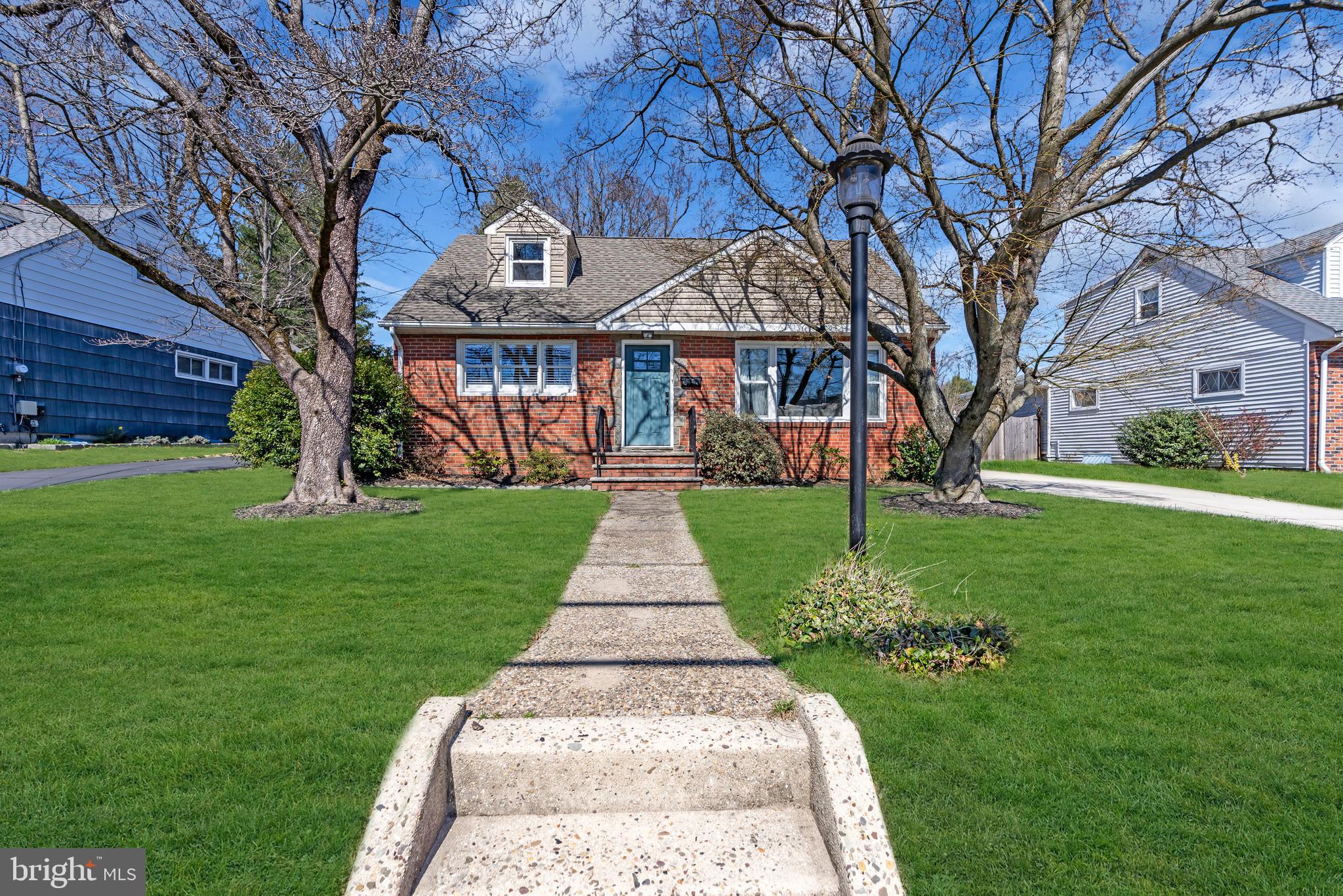 9 MERCER DRIVE