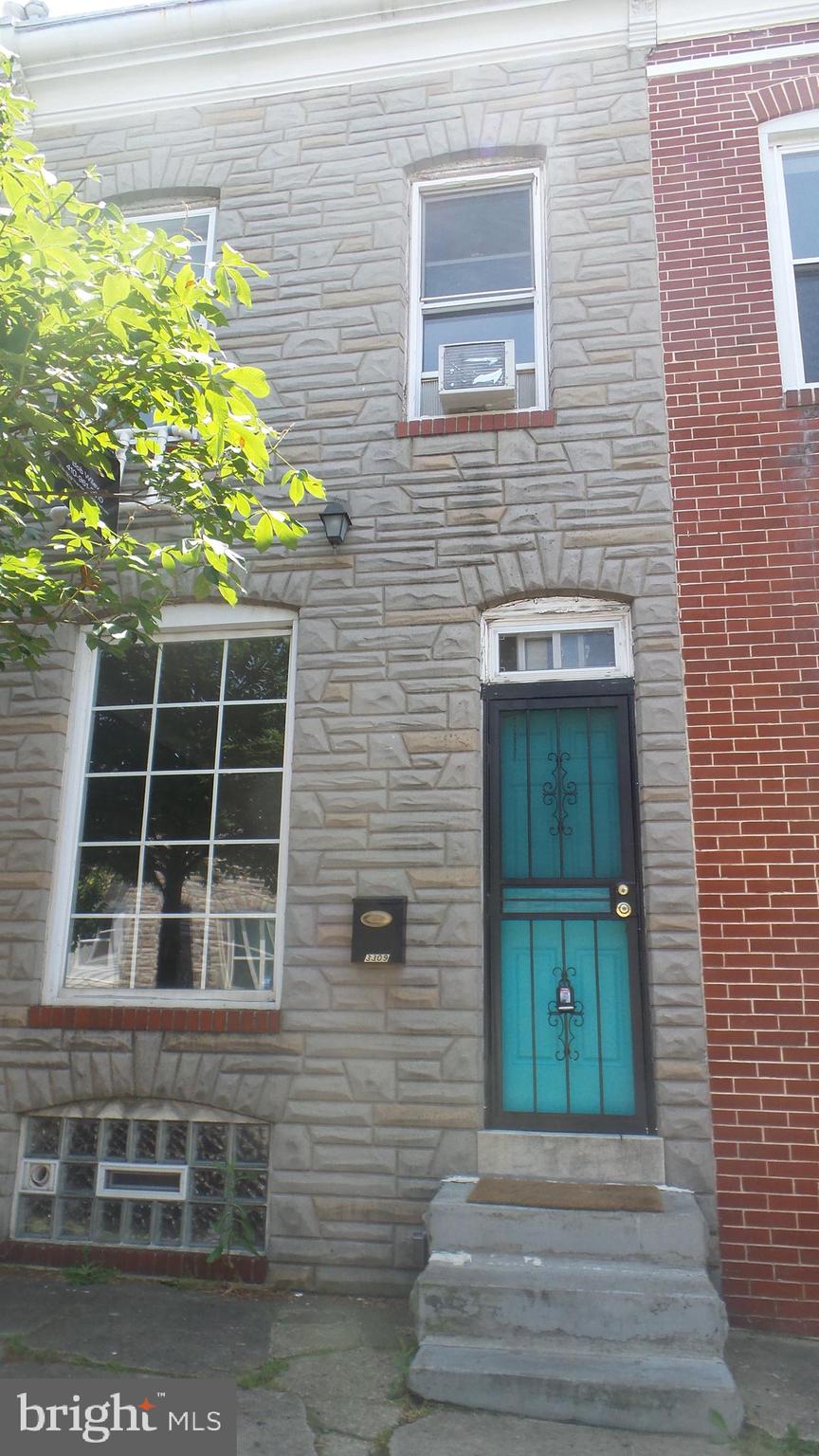 Rehab or Rental delight! Paint and some other repairs and ready to rent or completely rehab. Book your showing today!