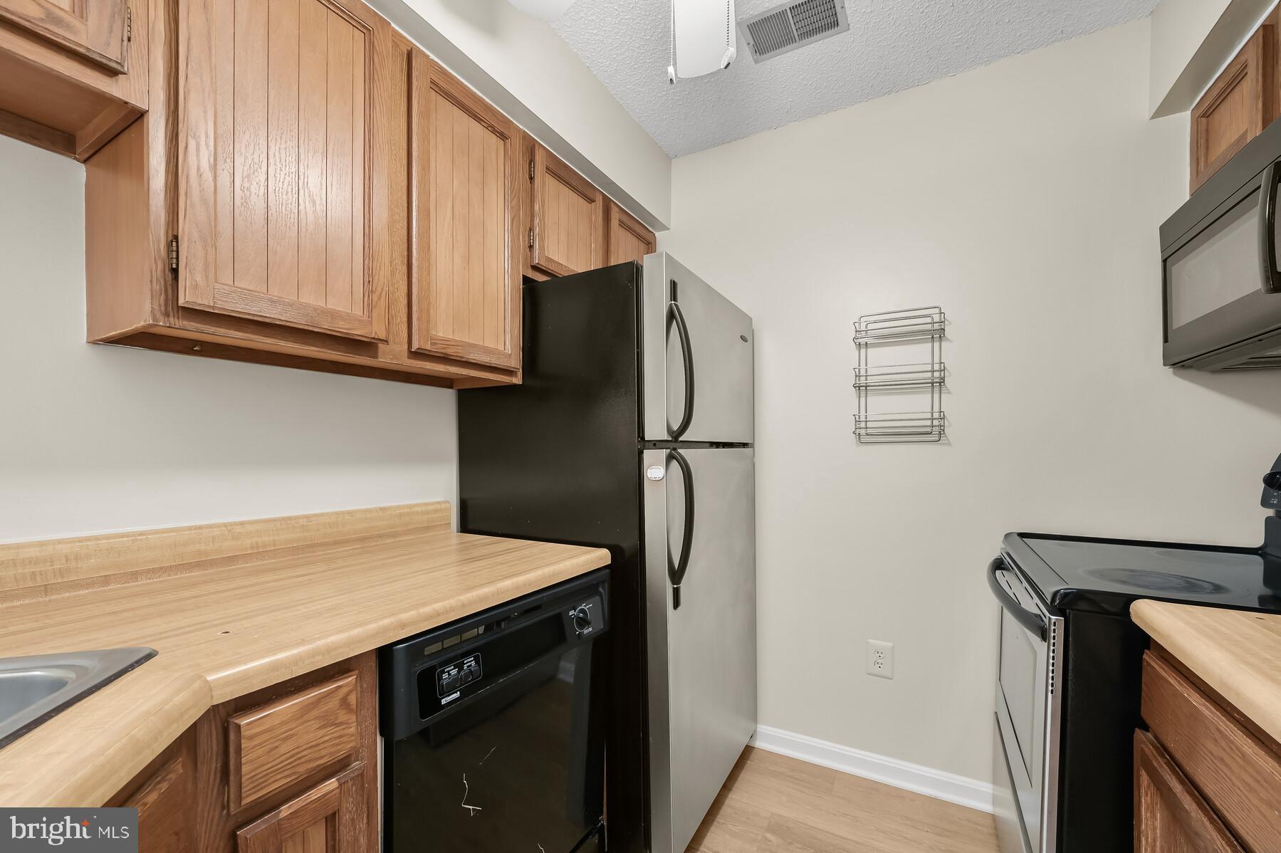 TIERS AT WHEATON - Residential Lease