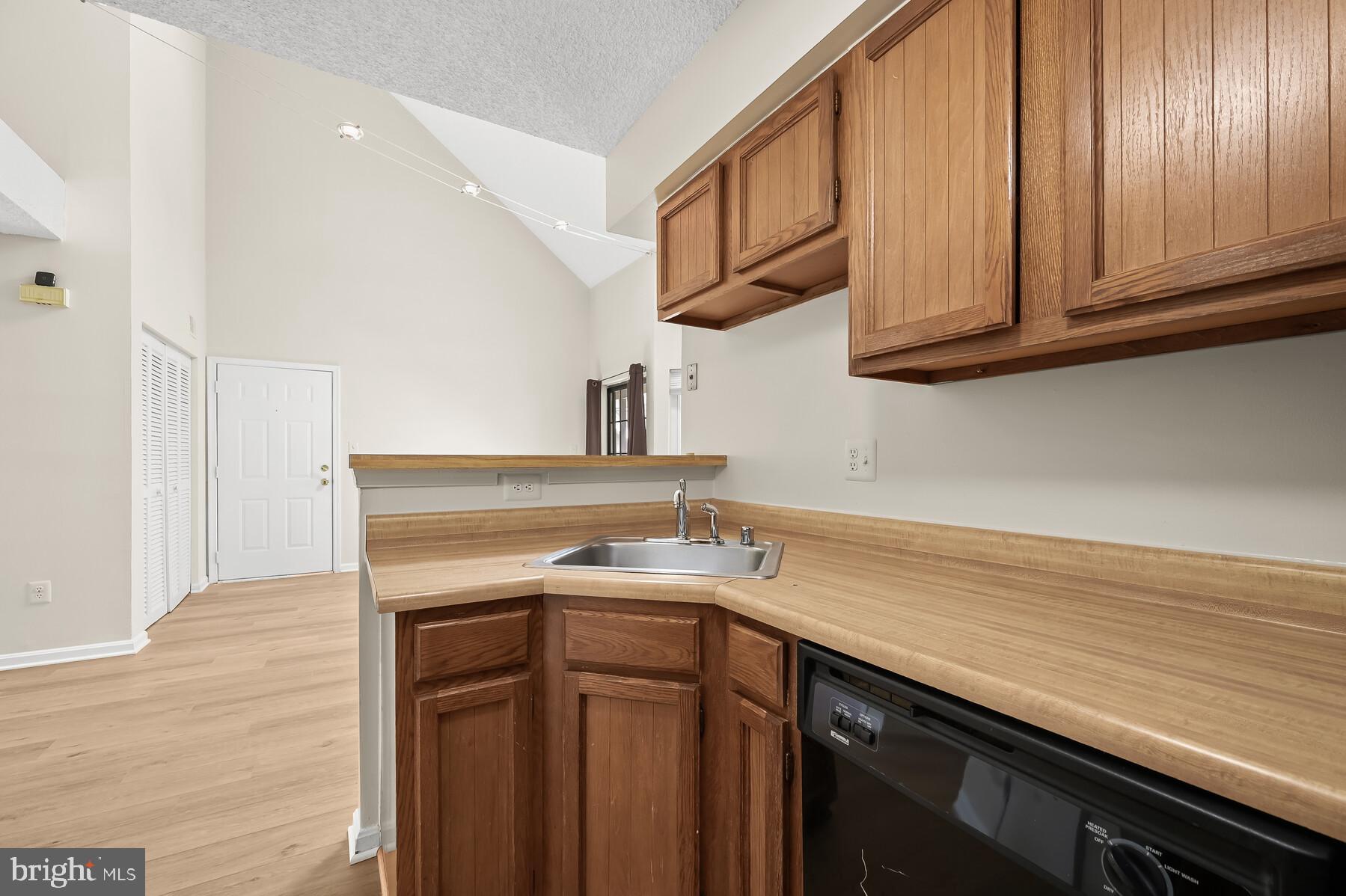 TIERS AT WHEATON - Residential Lease